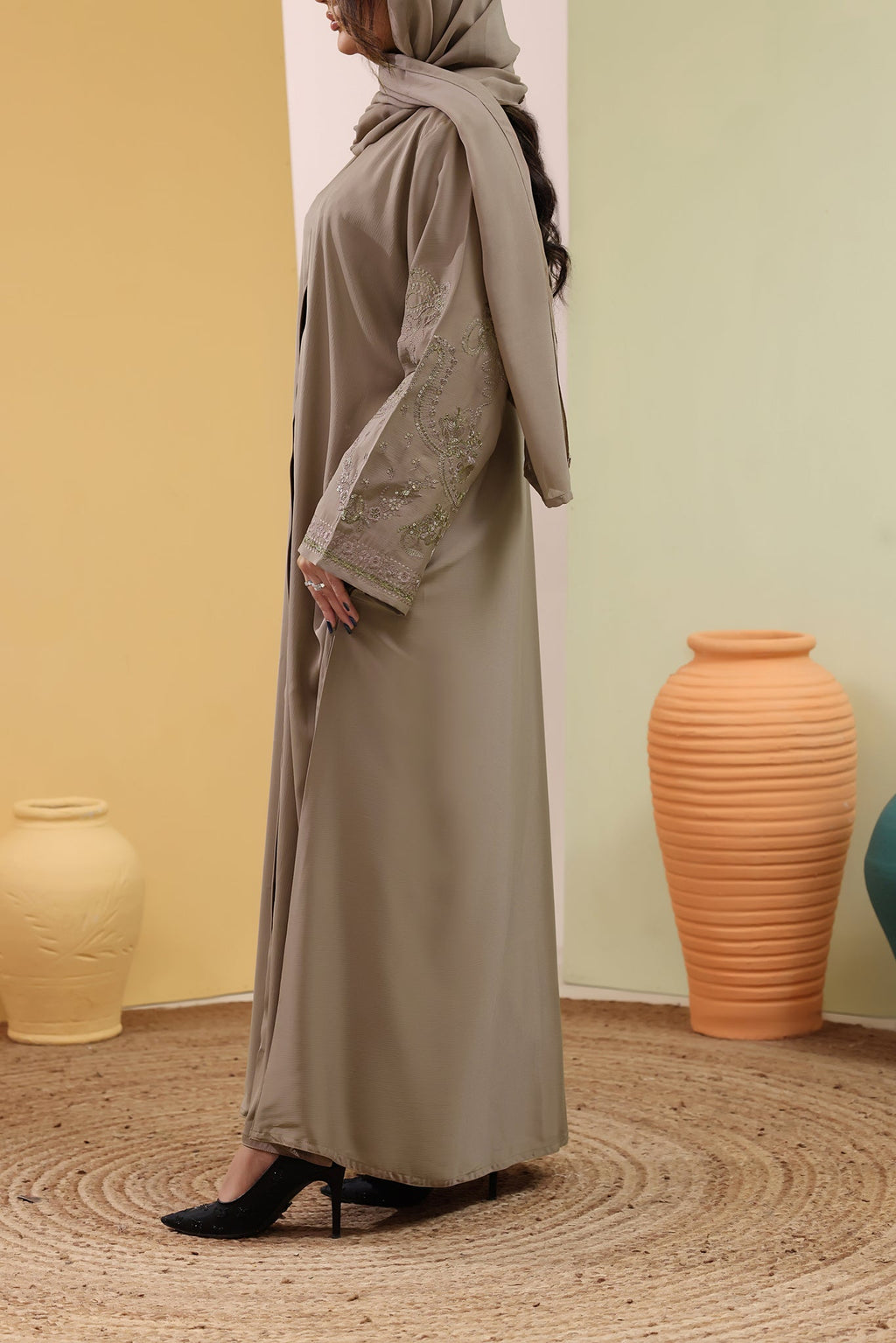 Sahla Beige Abaya by Al Deebaj, photo 4