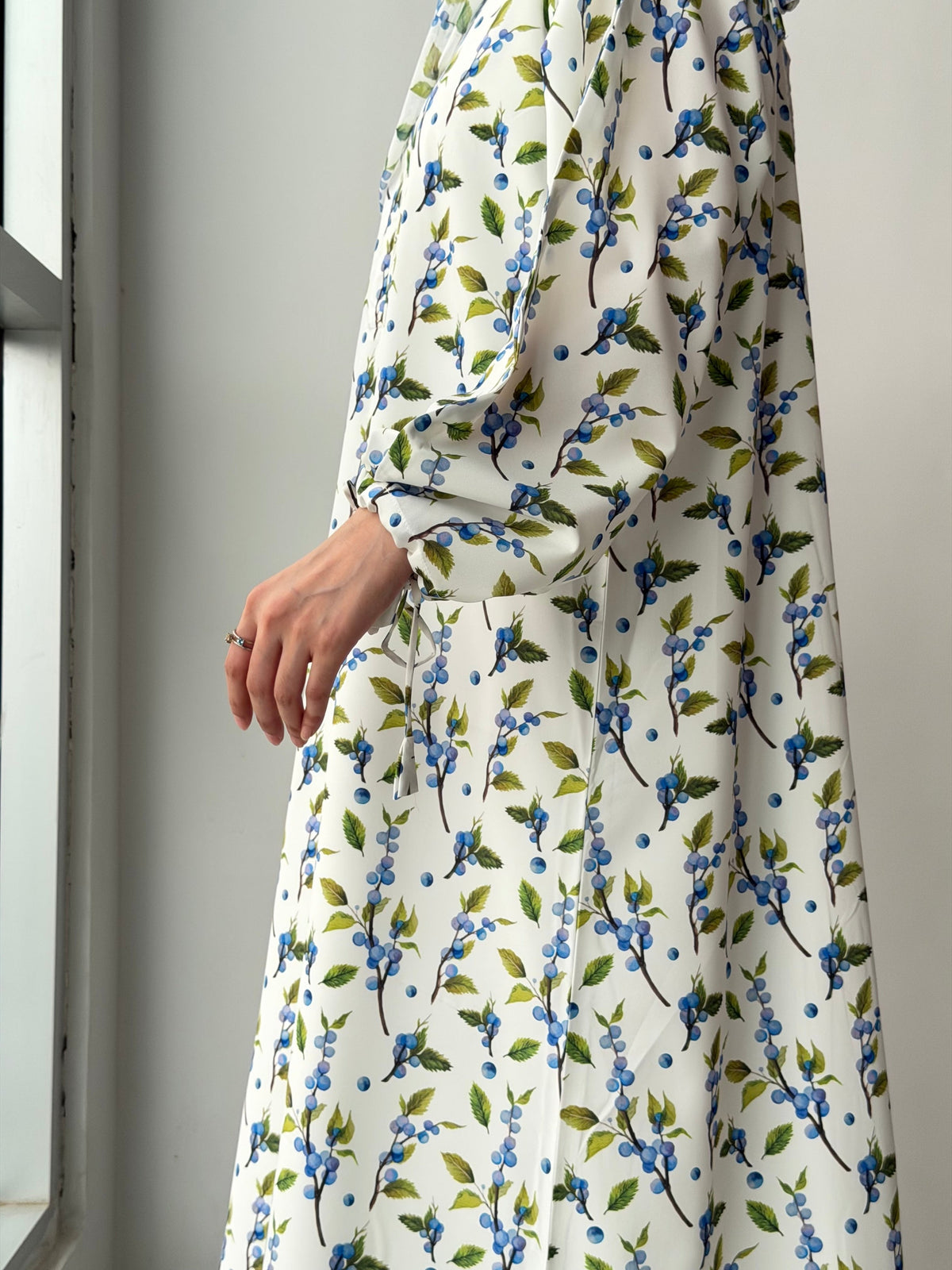 Berry Bloom Abaya by Al Deebaj, photo 2
