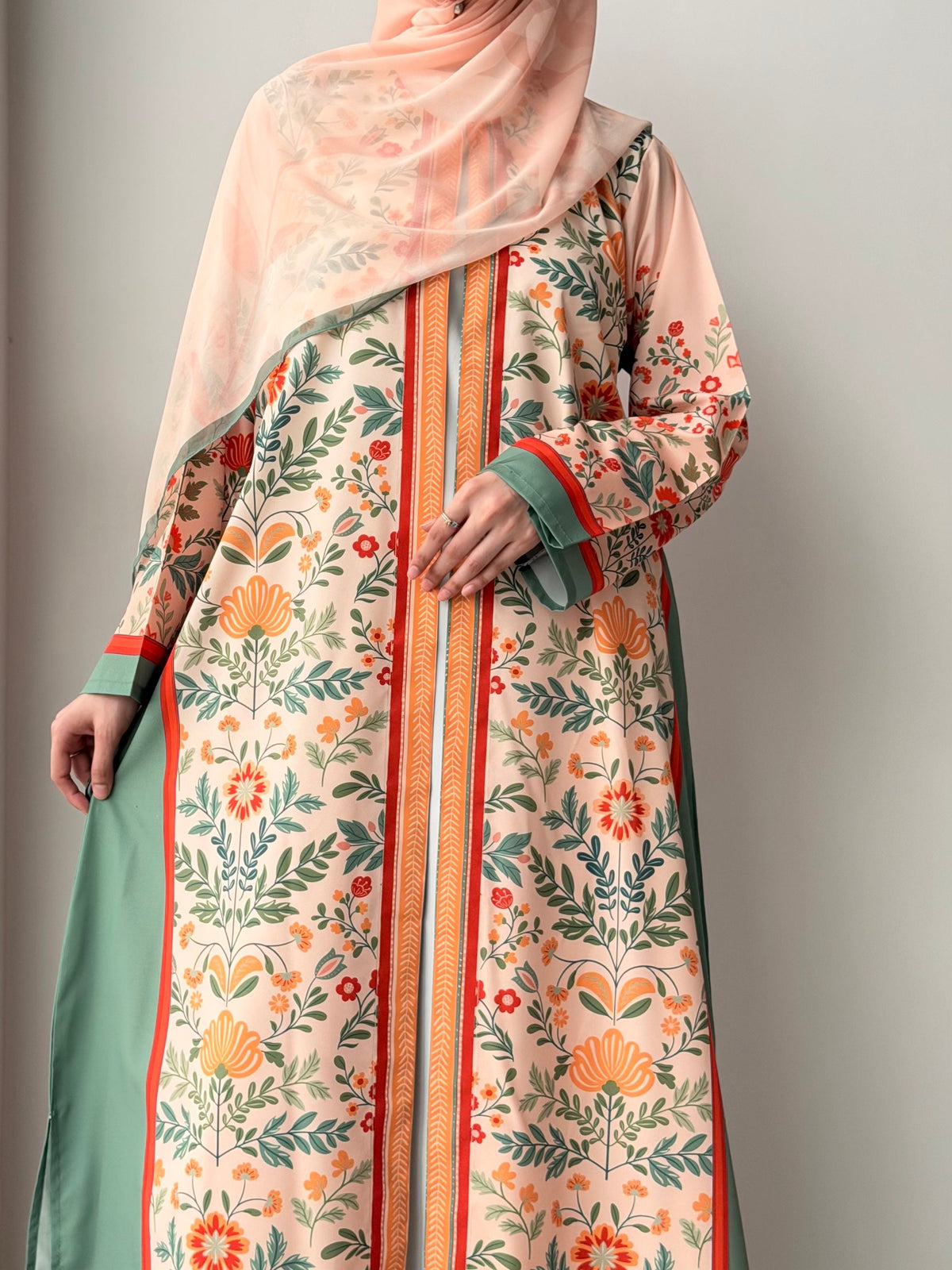Flora Royal Abaya by Al Deebaj, photo 5