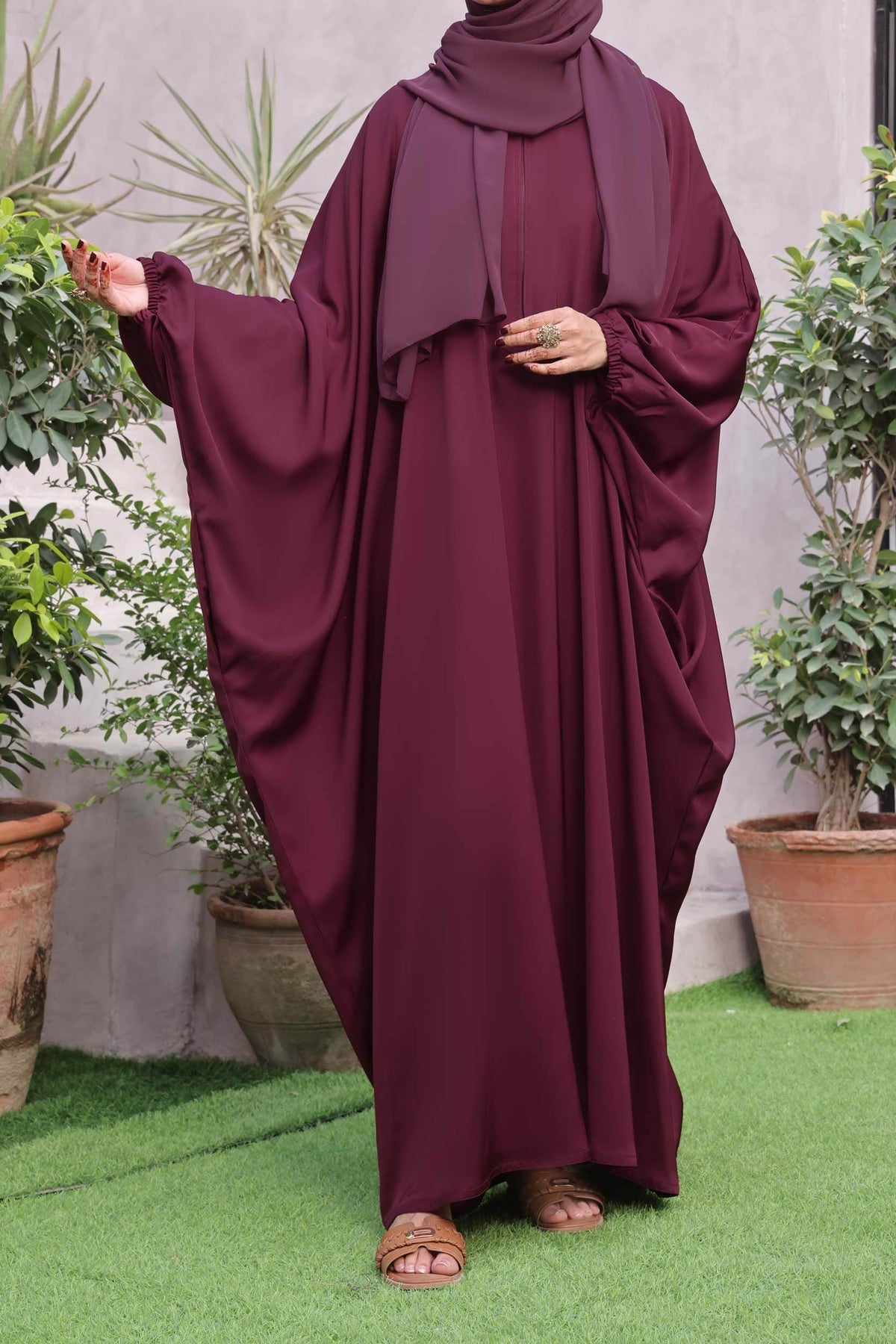 Eshaal Maroon Abaya by Al Deebaj, photo 3