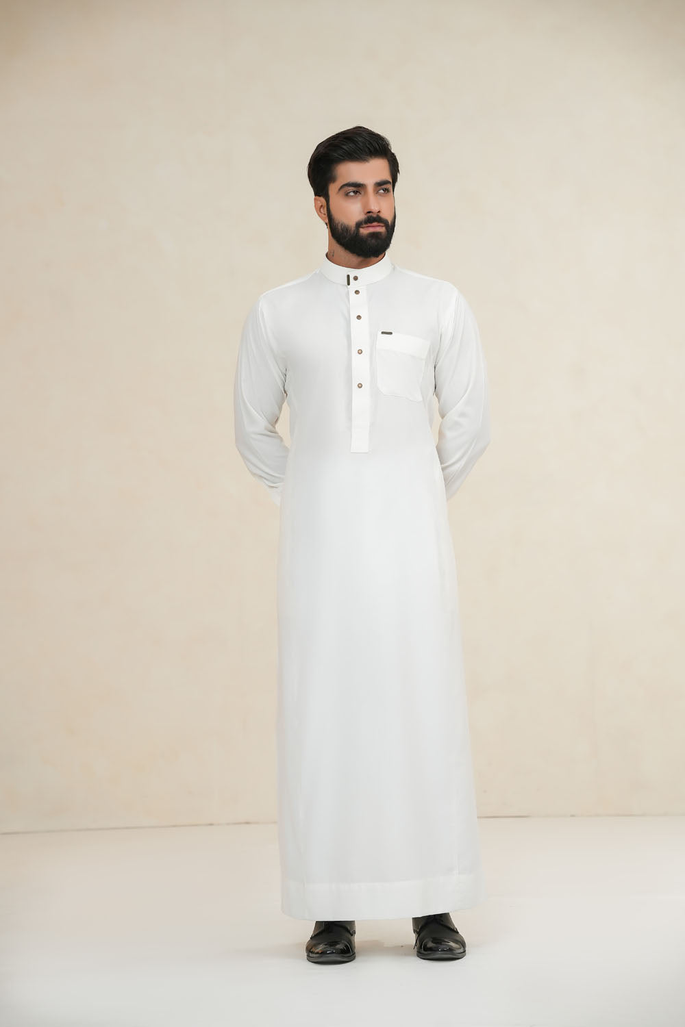 Off-White Saudi Jubbah by Al Deebaj