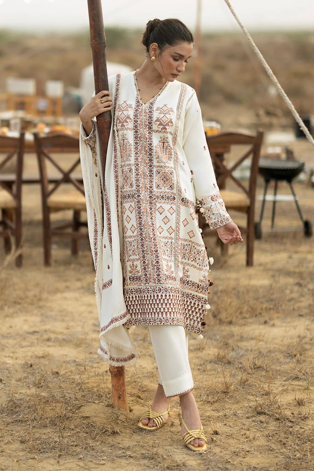 Gul Ahmed Pashmina AP-62035 – Gul Ahmed 3-piece unstitched suit
