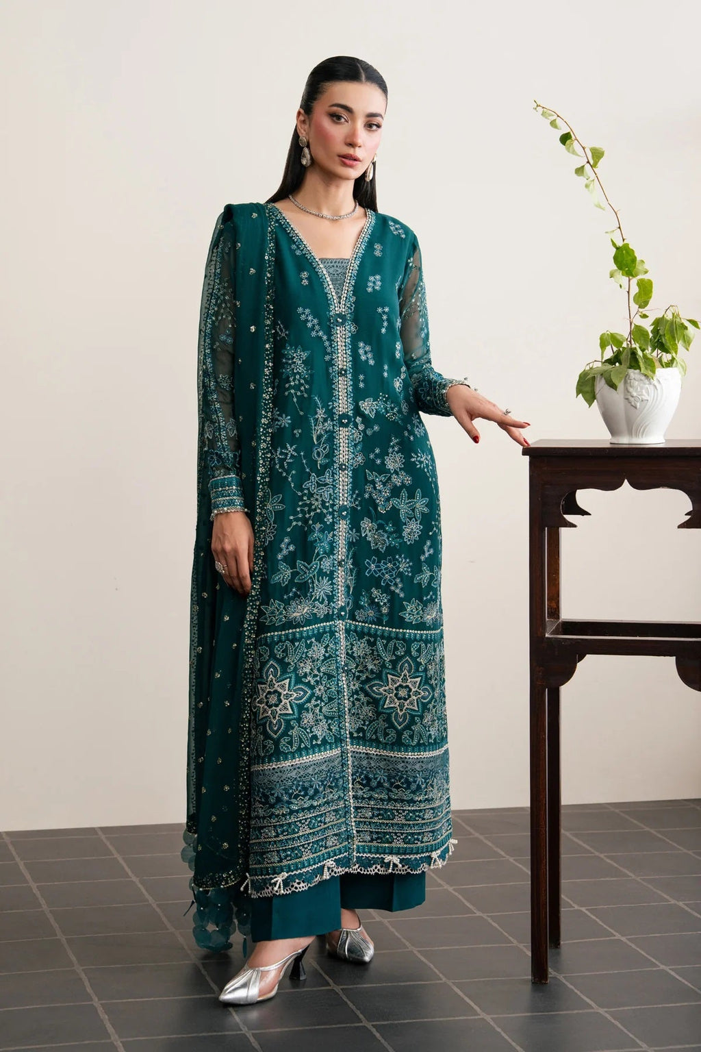 Xenia Kalani Formal D-02 (Azari) – Xenia 3-piece unstitched suit