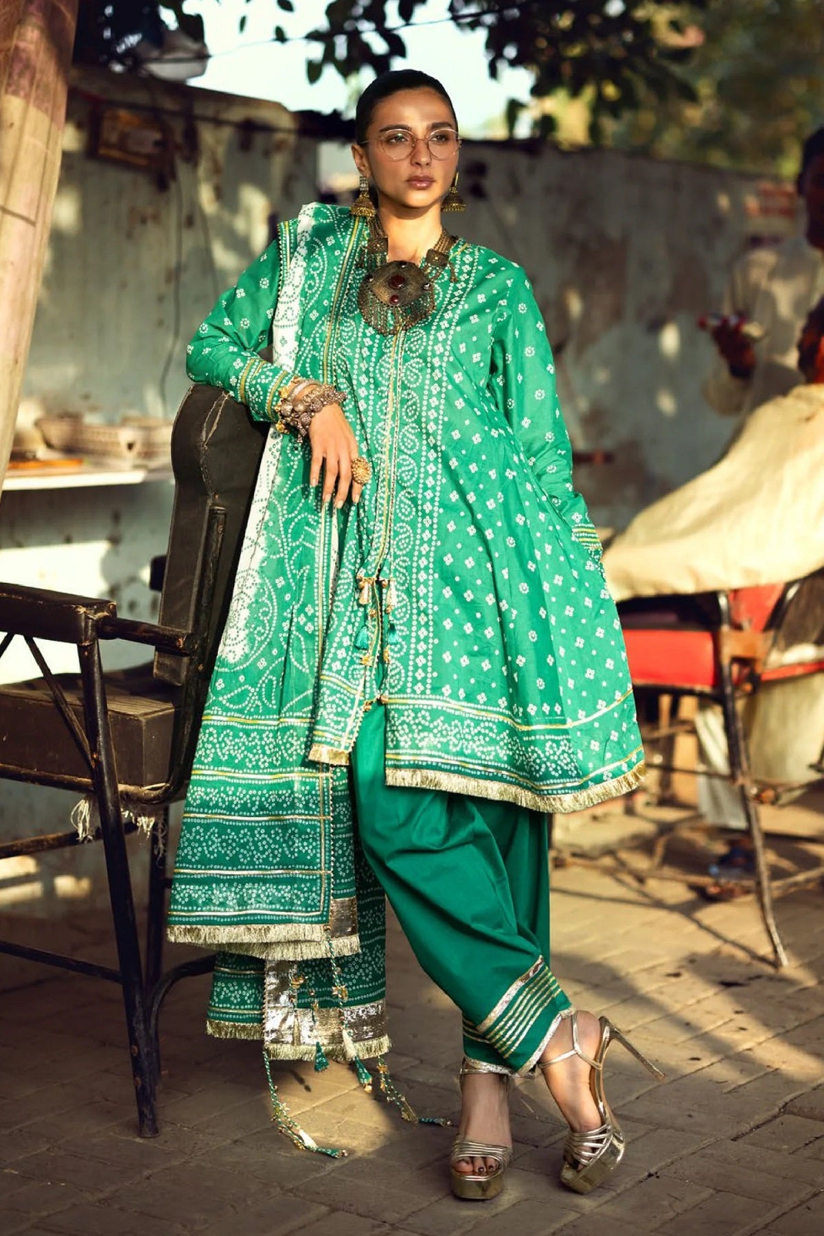 Gul Ahmed Lawn CL-62134A – Gul Ahmed 3-piece unstitched suit
