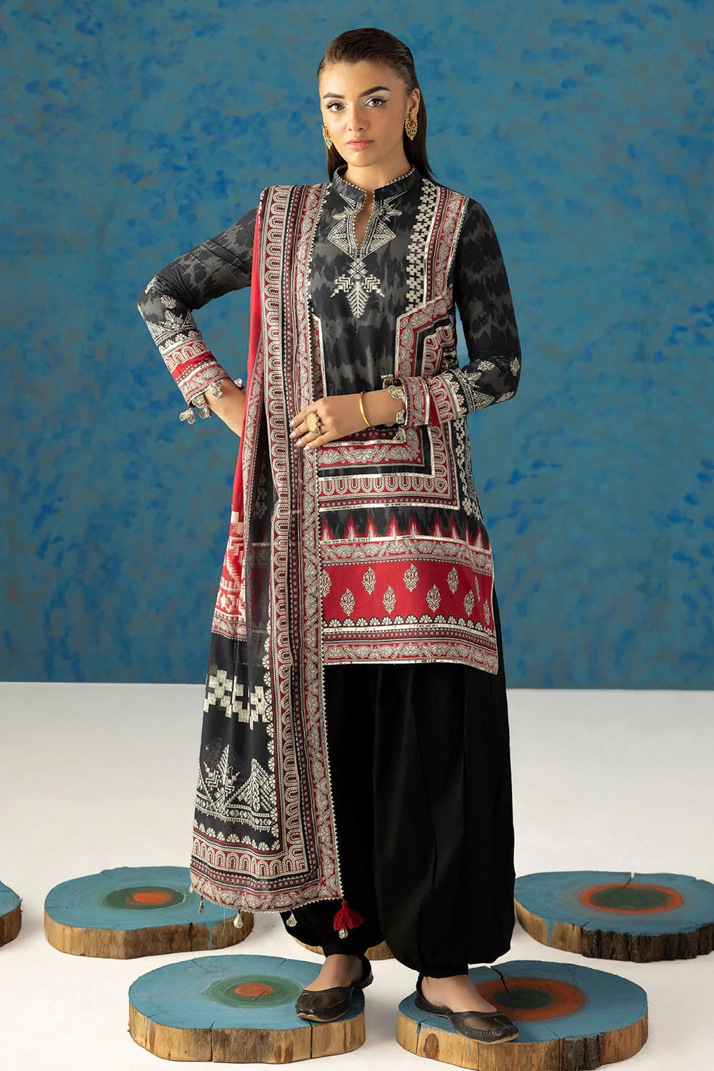 Gul Ahmed Lawn CL-62229 – Gul Ahmed 3-piece unstitched suit
