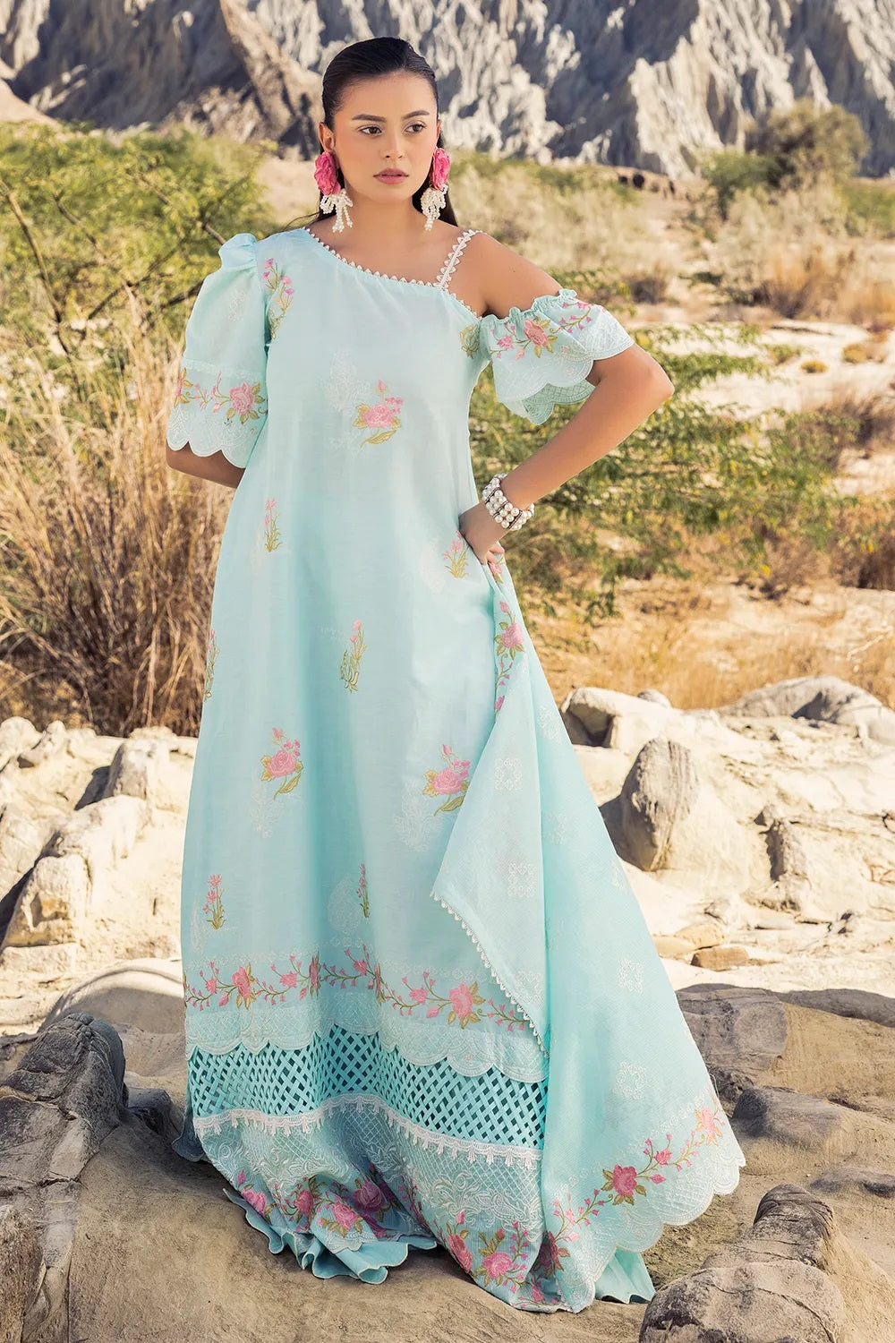 Gul Ahmed Lawn DN-52024 – Gul Ahmed 3-piece unstitched suit