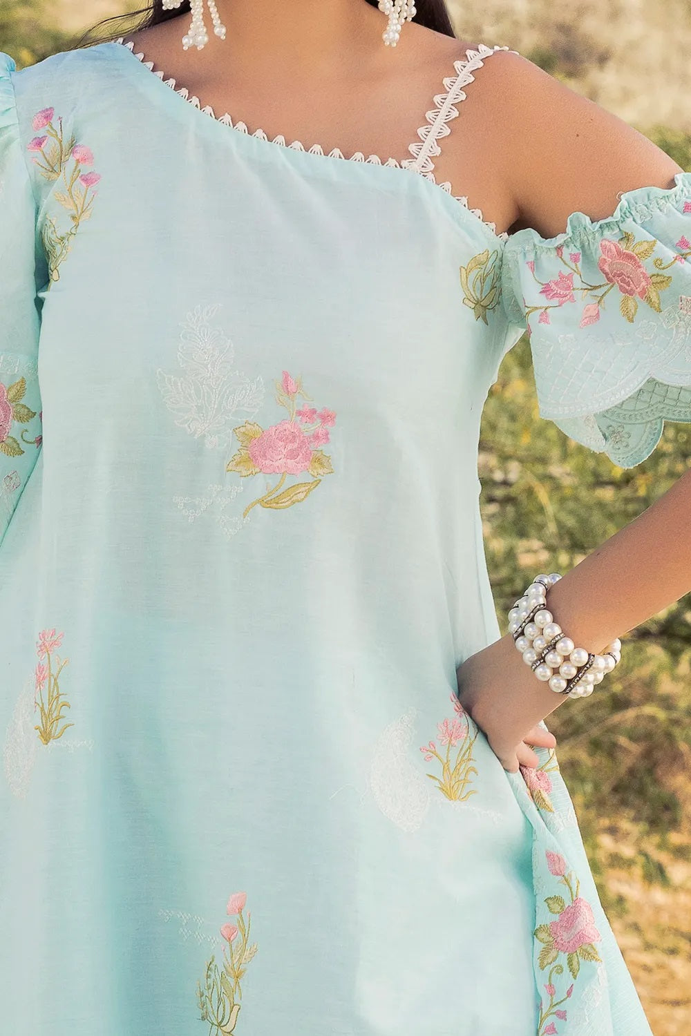 Gul Ahmed Lawn DN-52024, photo 2