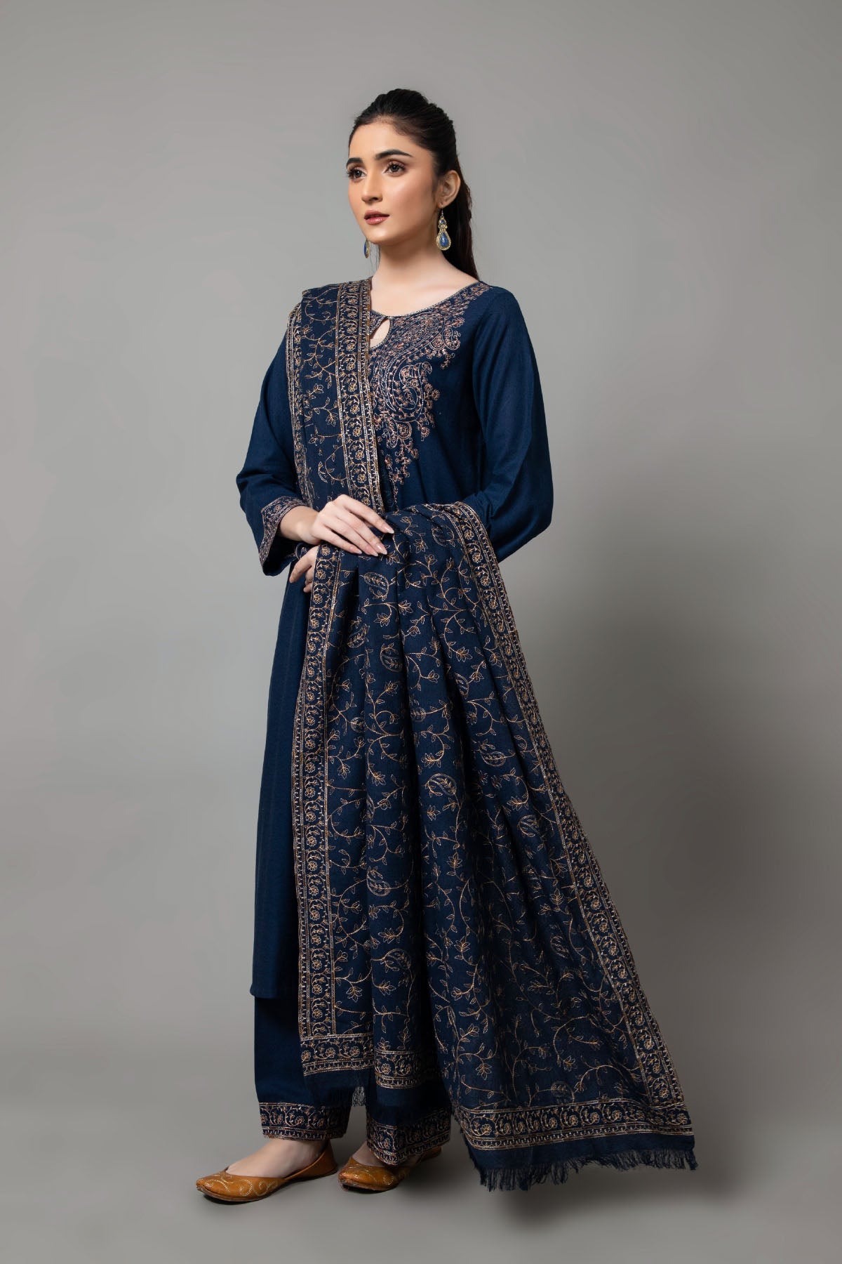 Embroidered Navy Blue Karandi Lawn Shawl by The Fabric Store, photo 2