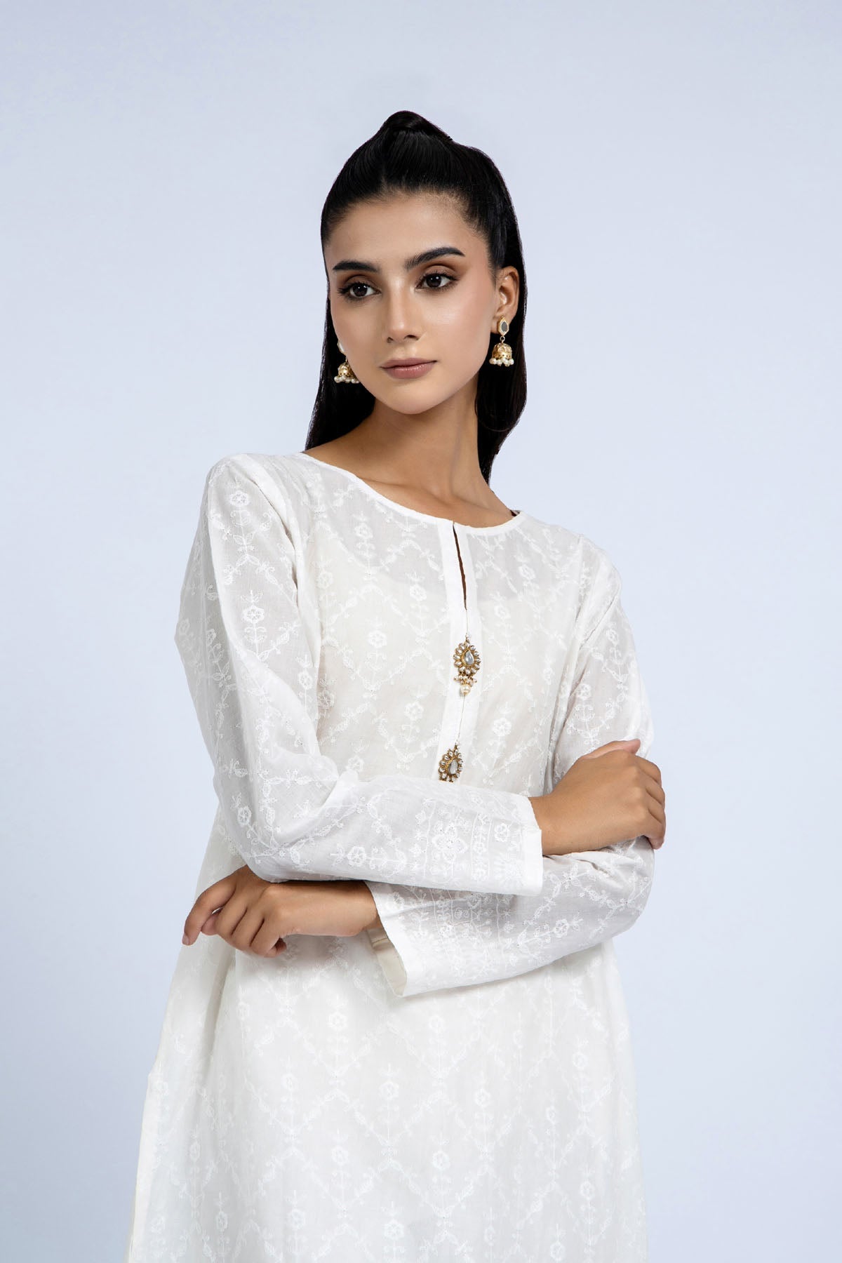 Embroidered White Lawn 2-Piece Unstitched Suit by The Fabric Store, photo 3