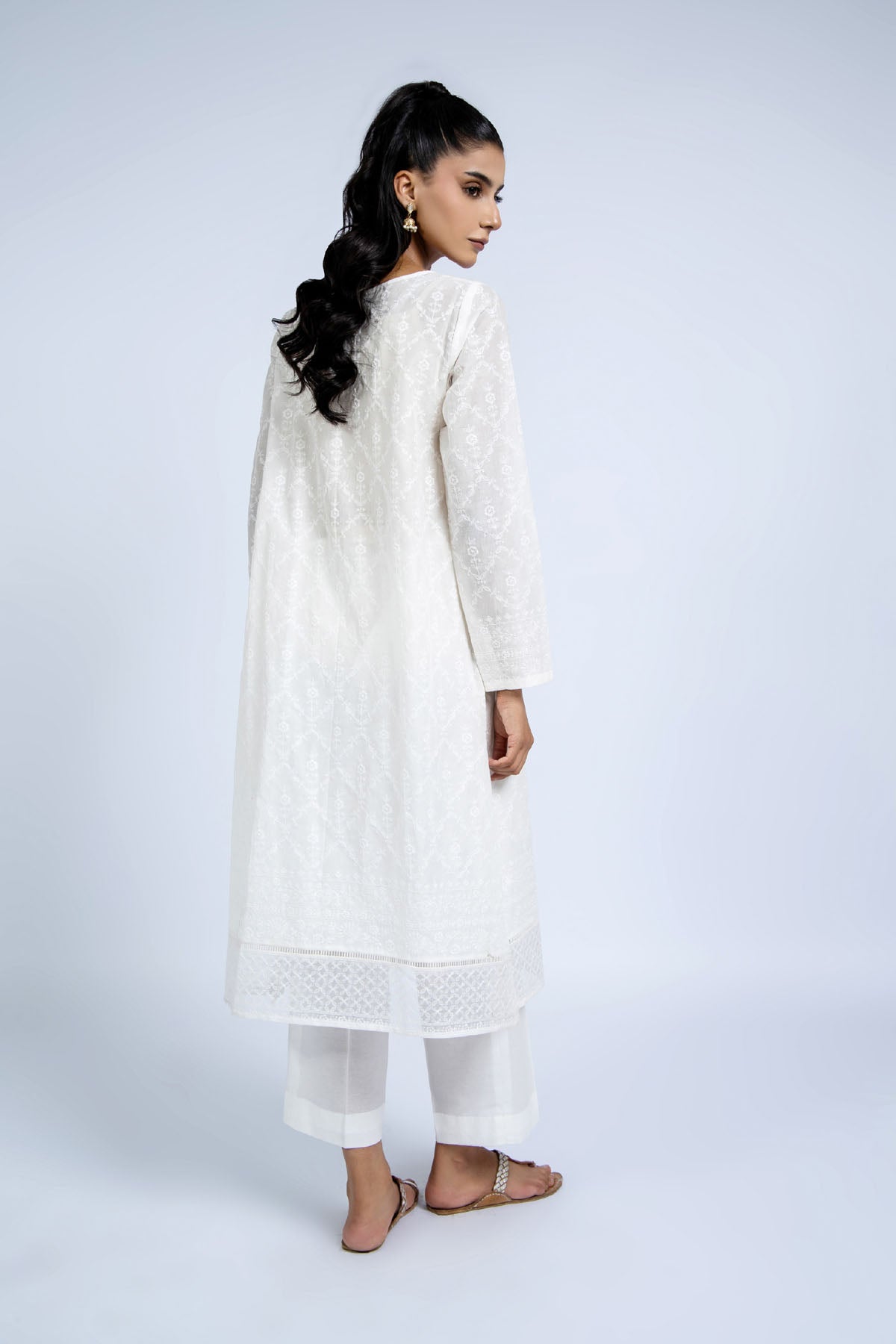 Embroidered White Lawn 2-Piece Unstitched Suit by The Fabric Store, photo 4