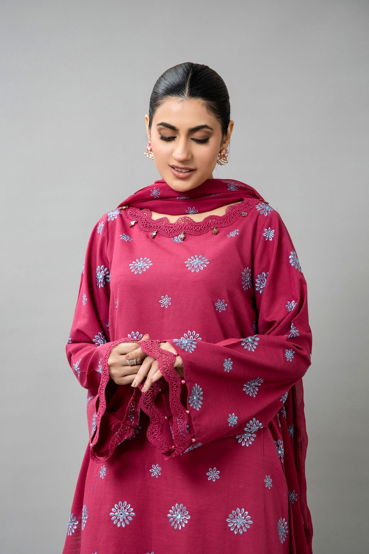 Embroidered Pink Slub Khaddar 3-Piece Unstitched Suit by The Fabric Store, photo 4