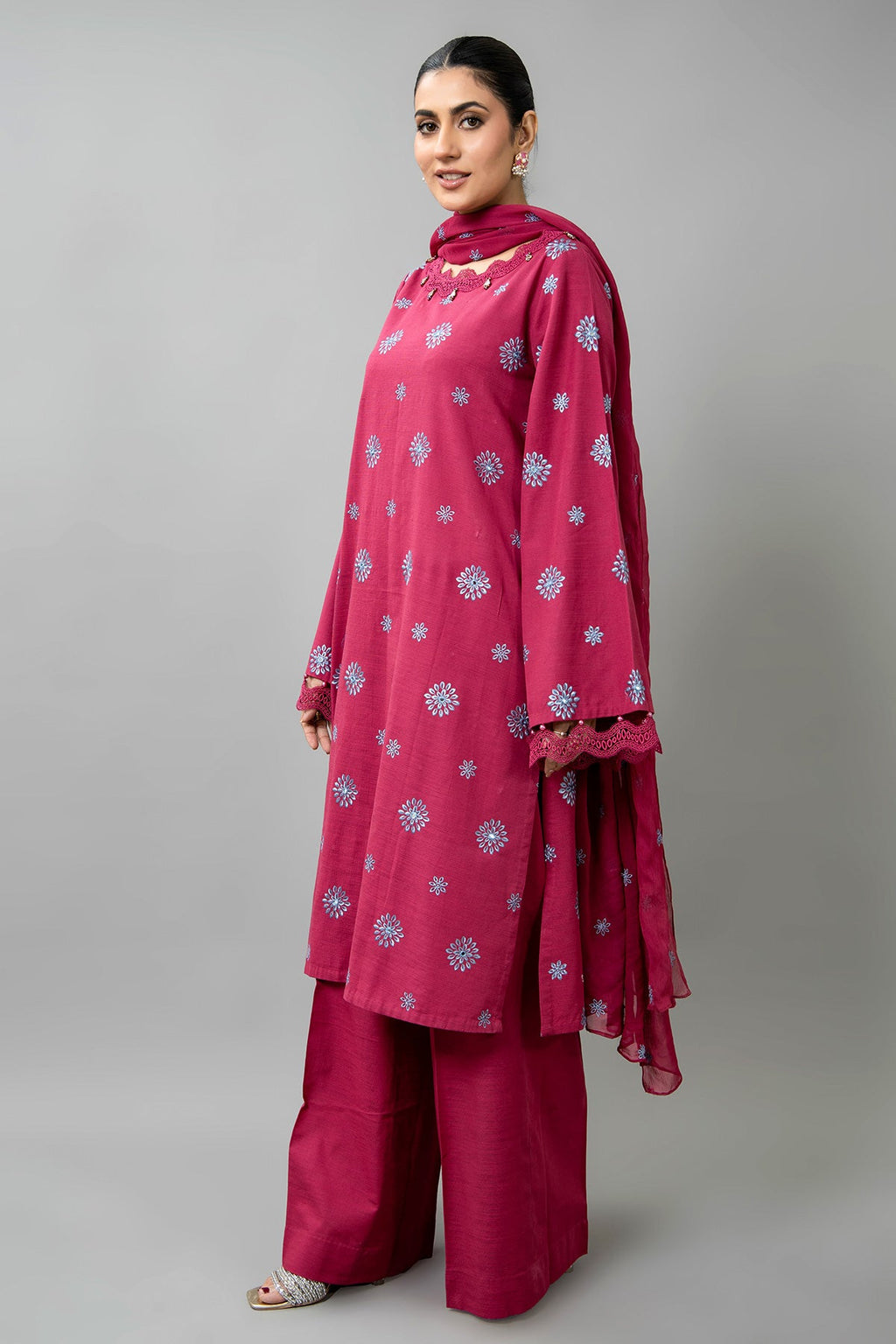 Embroidered Pink Slub Khaddar 3-Piece Unstitched Suit by The Fabric Store, photo 3
