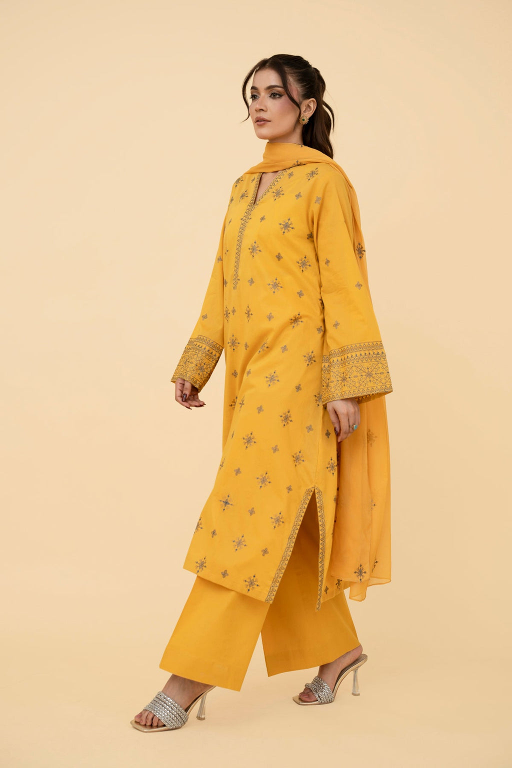Embroidered Yellow Lawn 3-Piece Unstitched Suit by The Fabric Store, photo 4
