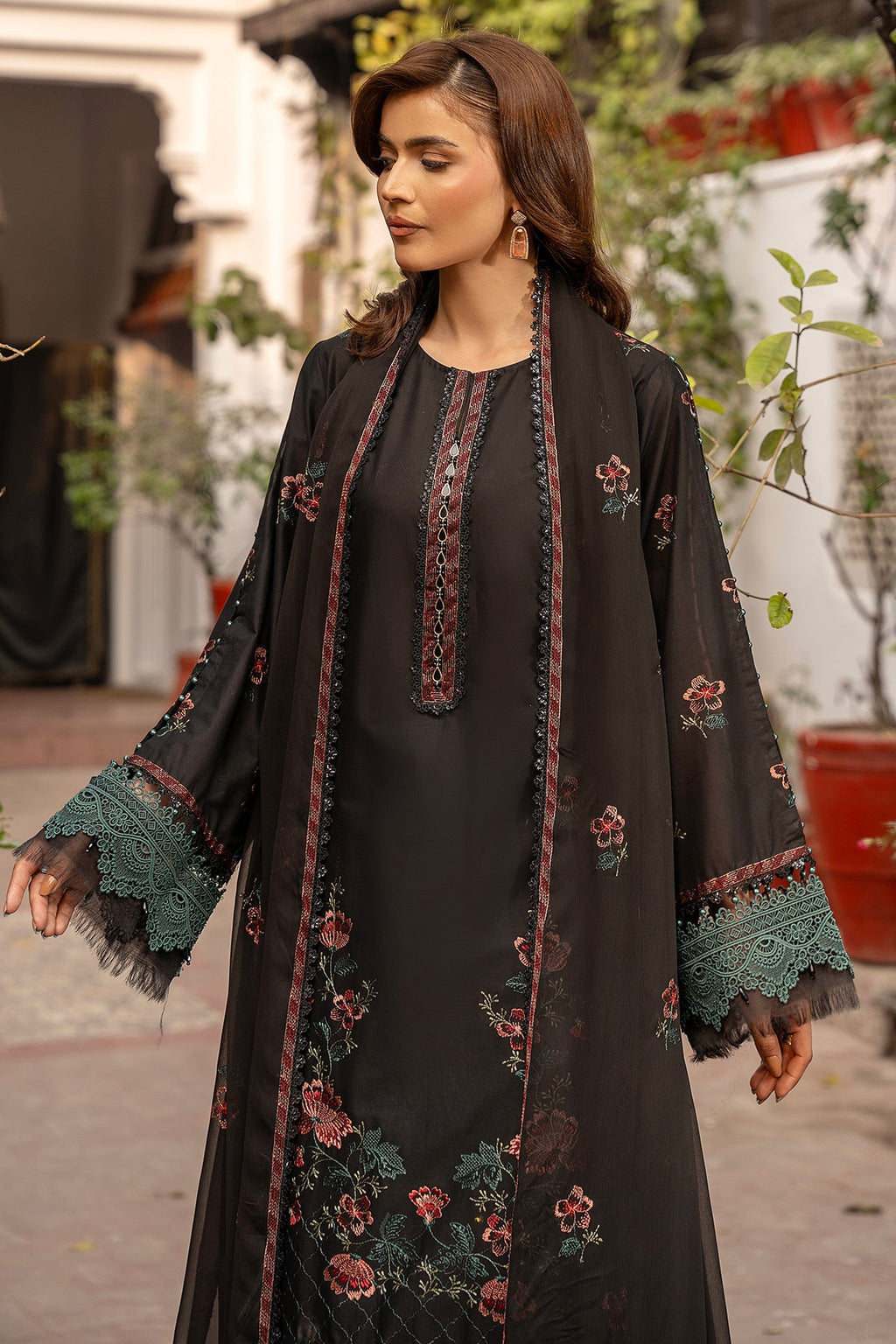 Embroidered Black Lawn 3-Piece Unstitched Suit by The Fabric Store, photo 4