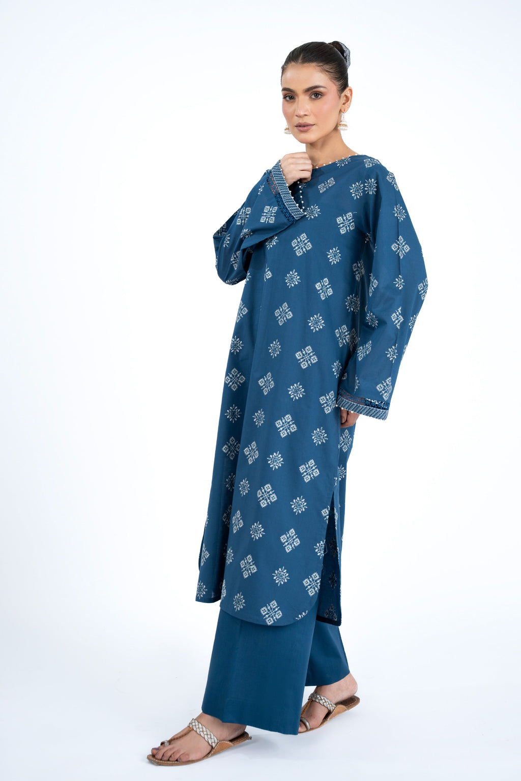 Embroidered Blue Lawn 2-Piece Unstitched Suit by The Fabric Store, photo 3