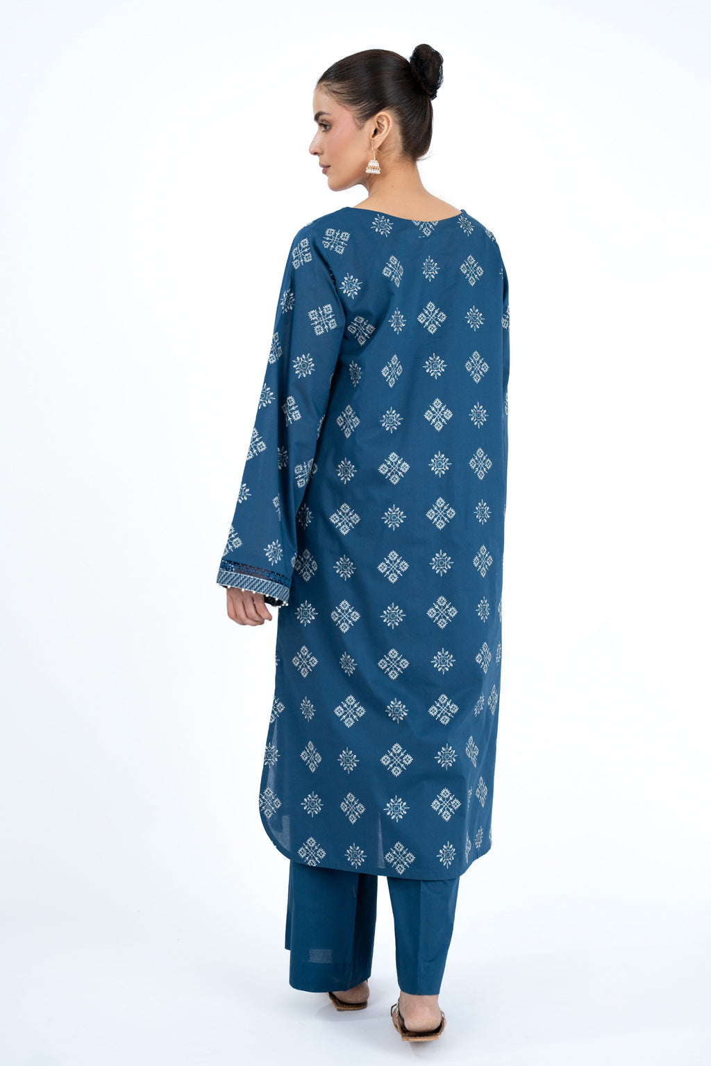 Embroidered Blue Lawn 2-Piece Unstitched Suit by The Fabric Store, photo 4