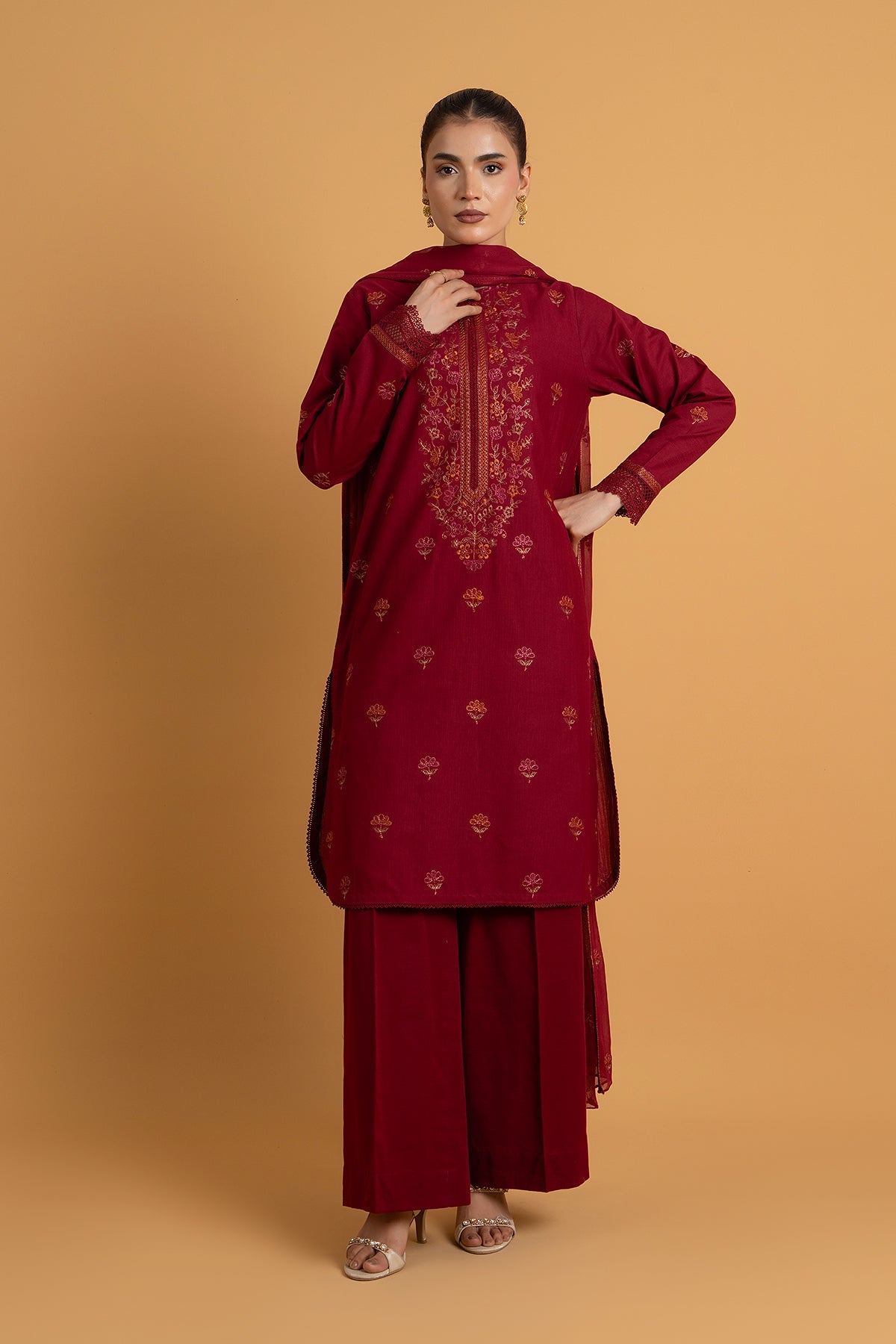Embroidered Maroon Slub Khaddar 3-Piece Unstitched Suit by The Fabric Store