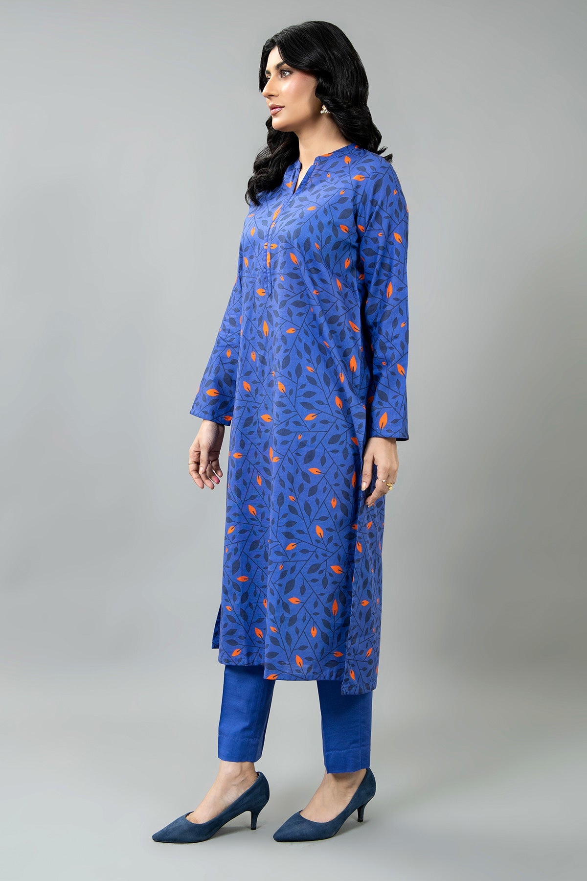 Printed Blue Slub Khaddar 2-Piece Pret Suit by The Fabric Store, photo 3