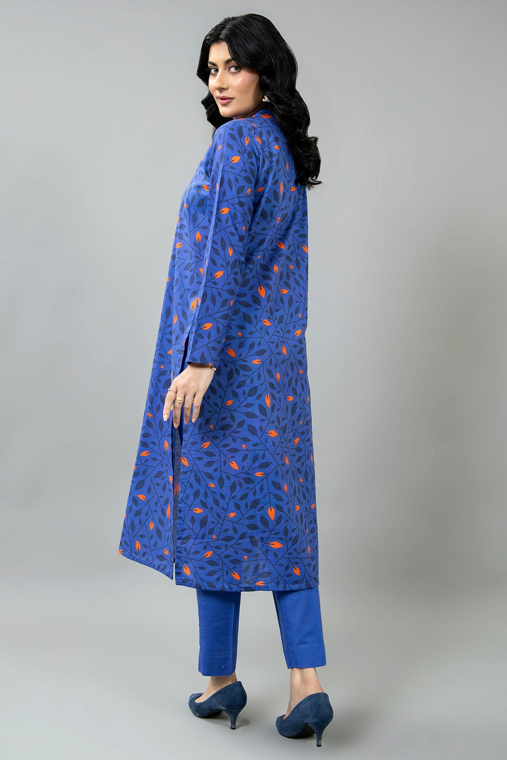 Printed Blue Slub Khaddar 2-Piece Pret Suit by The Fabric Store, photo 2