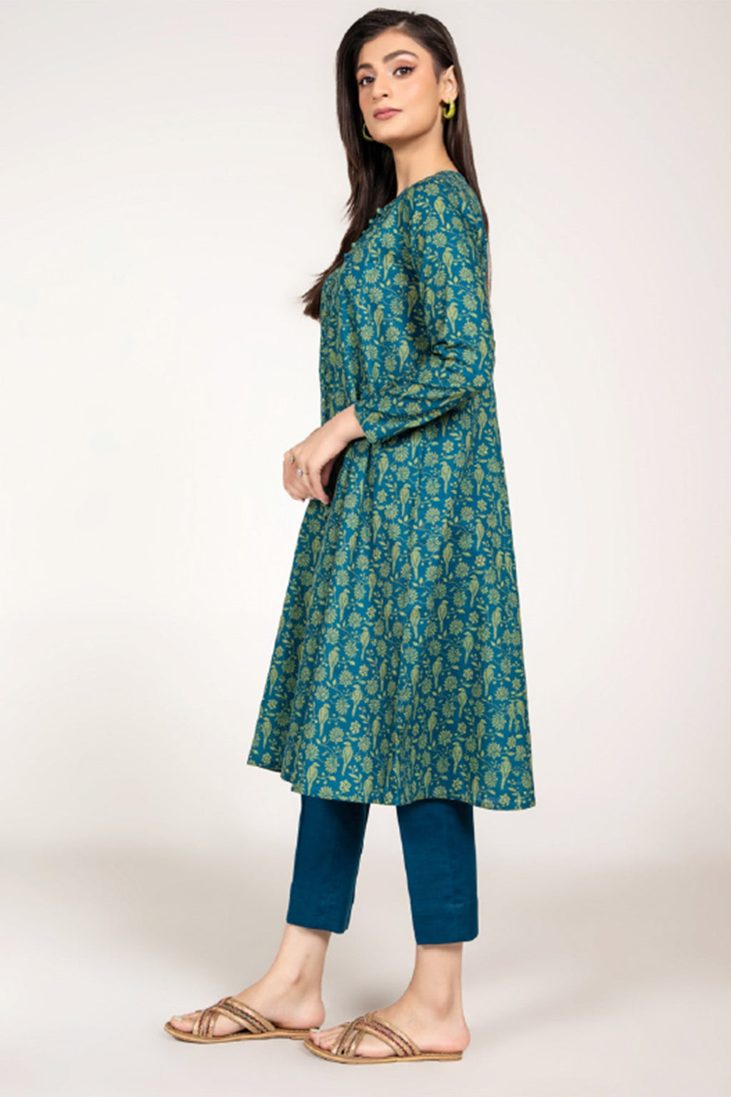 Printed Blue Slub Khaddar Pret Shirt by The Fabric Store, photo 2