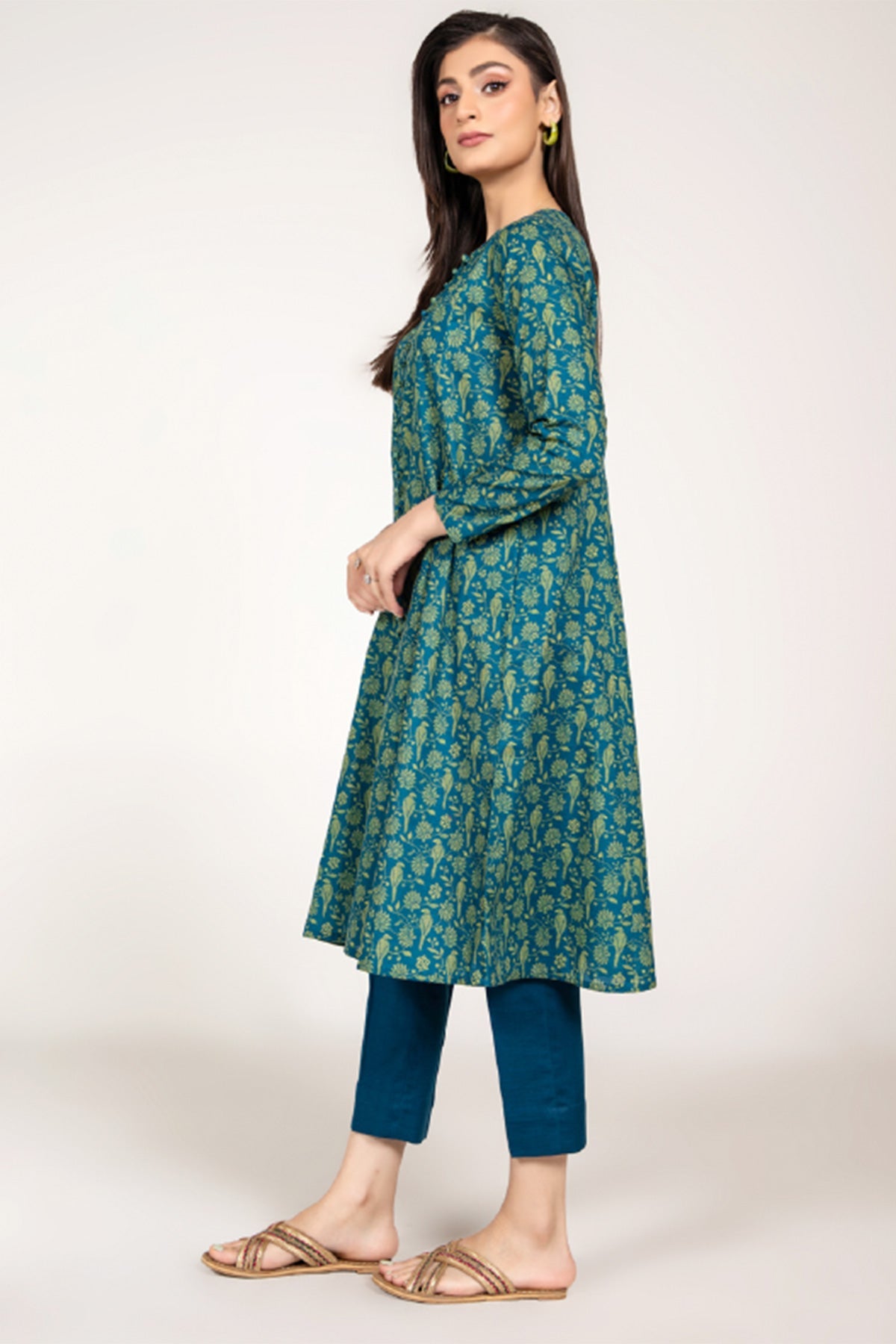 Printed Blue Slub Khaddar Pret Shirt by The Fabric Store, photo 2