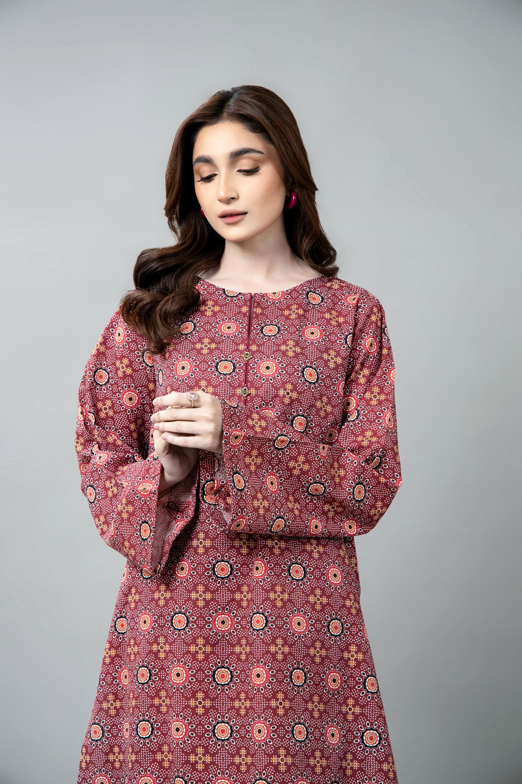 Printed Maroon Slub Khaddar 2-Piece Unstitched Suit by The Fabric Store, photo 4