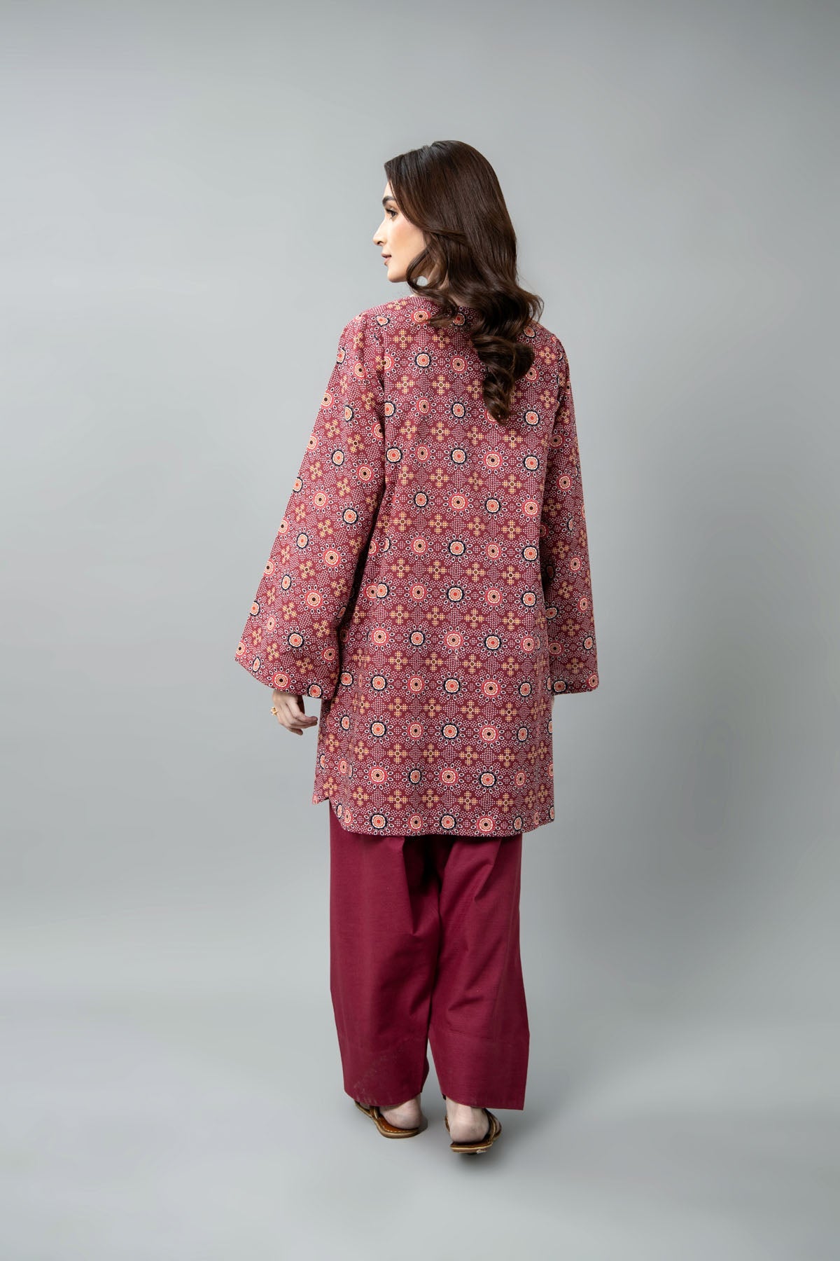 Printed Maroon Slub Khaddar 2-Piece Unstitched Suit by The Fabric Store, photo 2