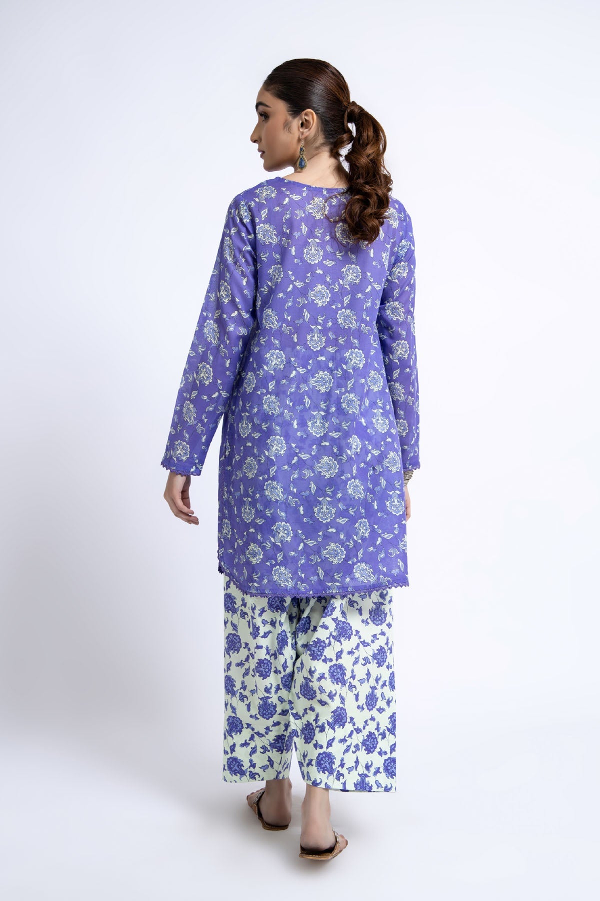 Printed Lilac Lawn 2-Piece Unstitched Suit by The Fabric Store, photo 4