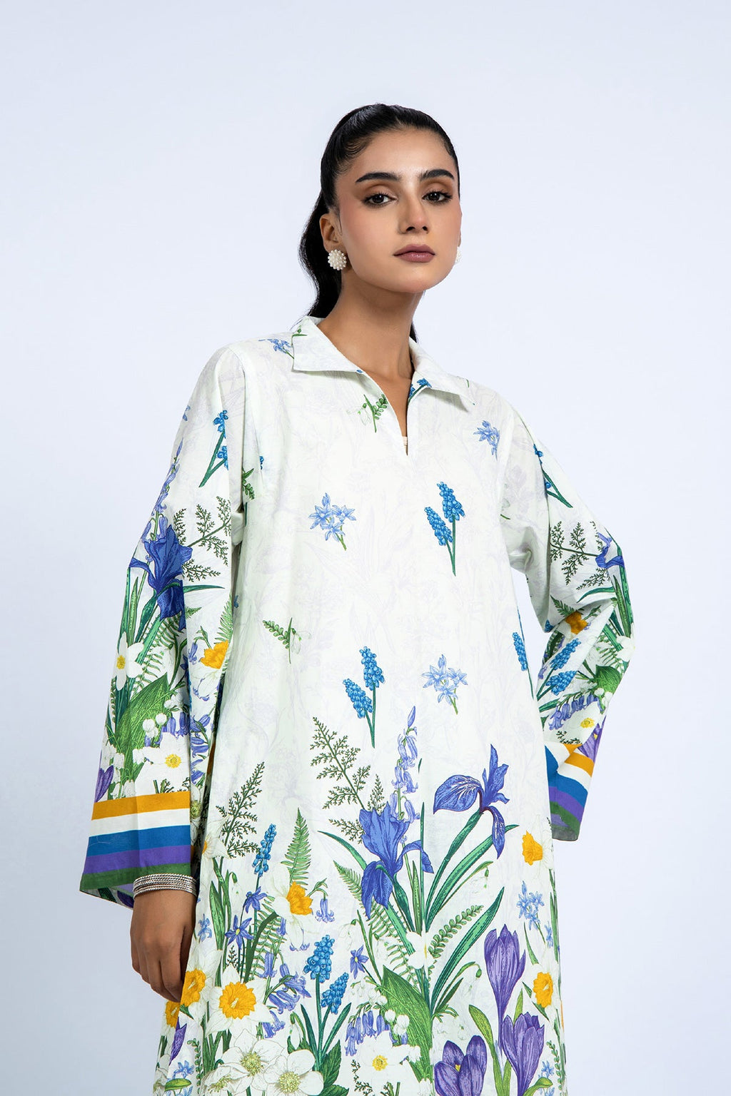 Printed White Lawn 2-Piece Unstitched Suit by The Fabric Store, photo 3