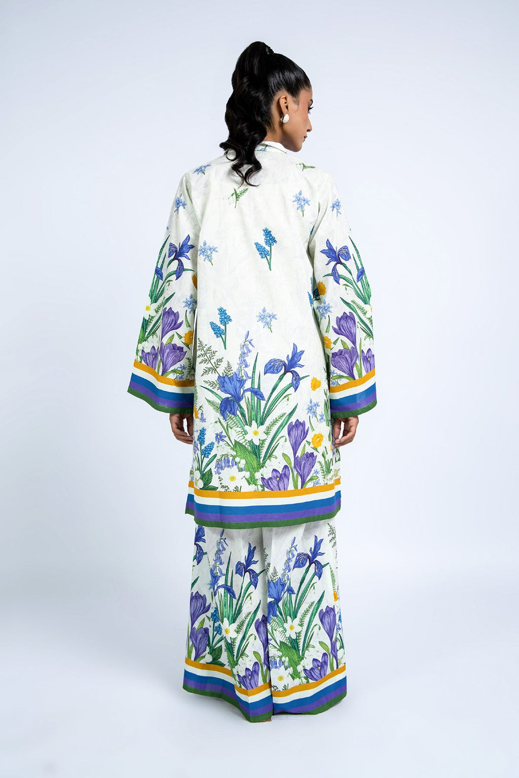 Printed White Lawn 2-Piece Unstitched Suit by The Fabric Store, photo 4