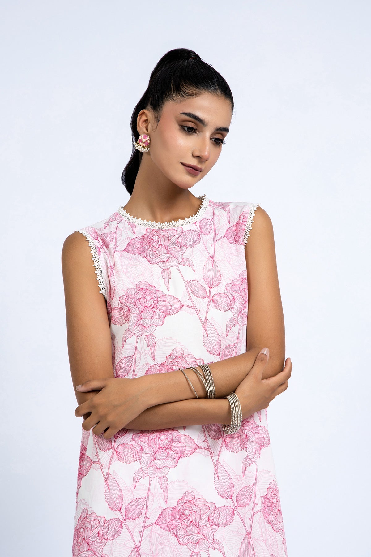 Printed O White Lawn 2-Piece Unstitched Suit by The Fabric Store, photo 3
