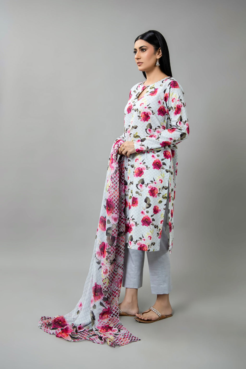 Printed Grey Slub Khaddar 3-Piece Unstitched Suit by The Fabric Store, photo 4