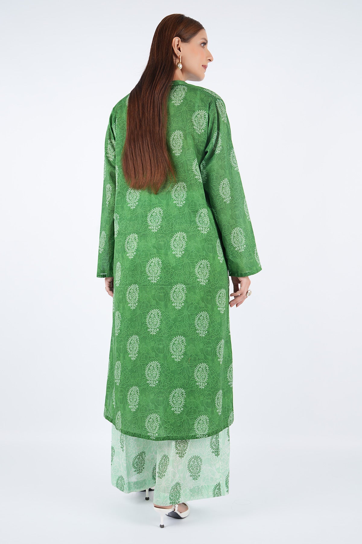 Printed Green Lawn 2-Piece Pret Suit by The Fabric Store, photo 2