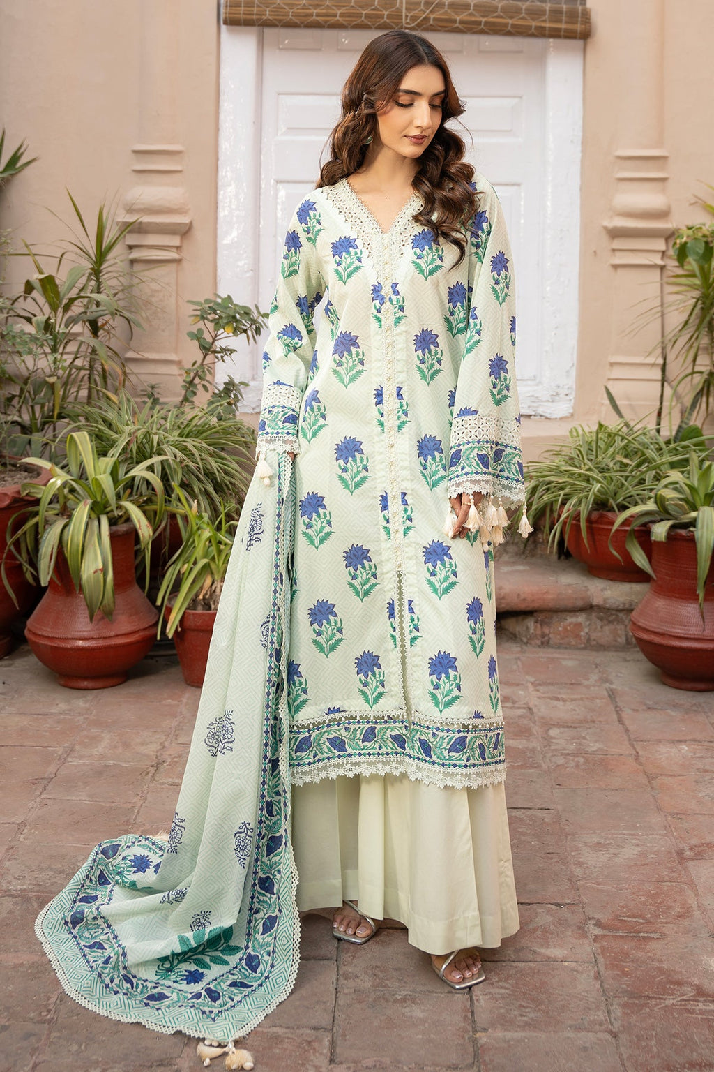 Printed Blue Lawn 3-Piece Unstitched Suit by The Fabric Store, photo 3