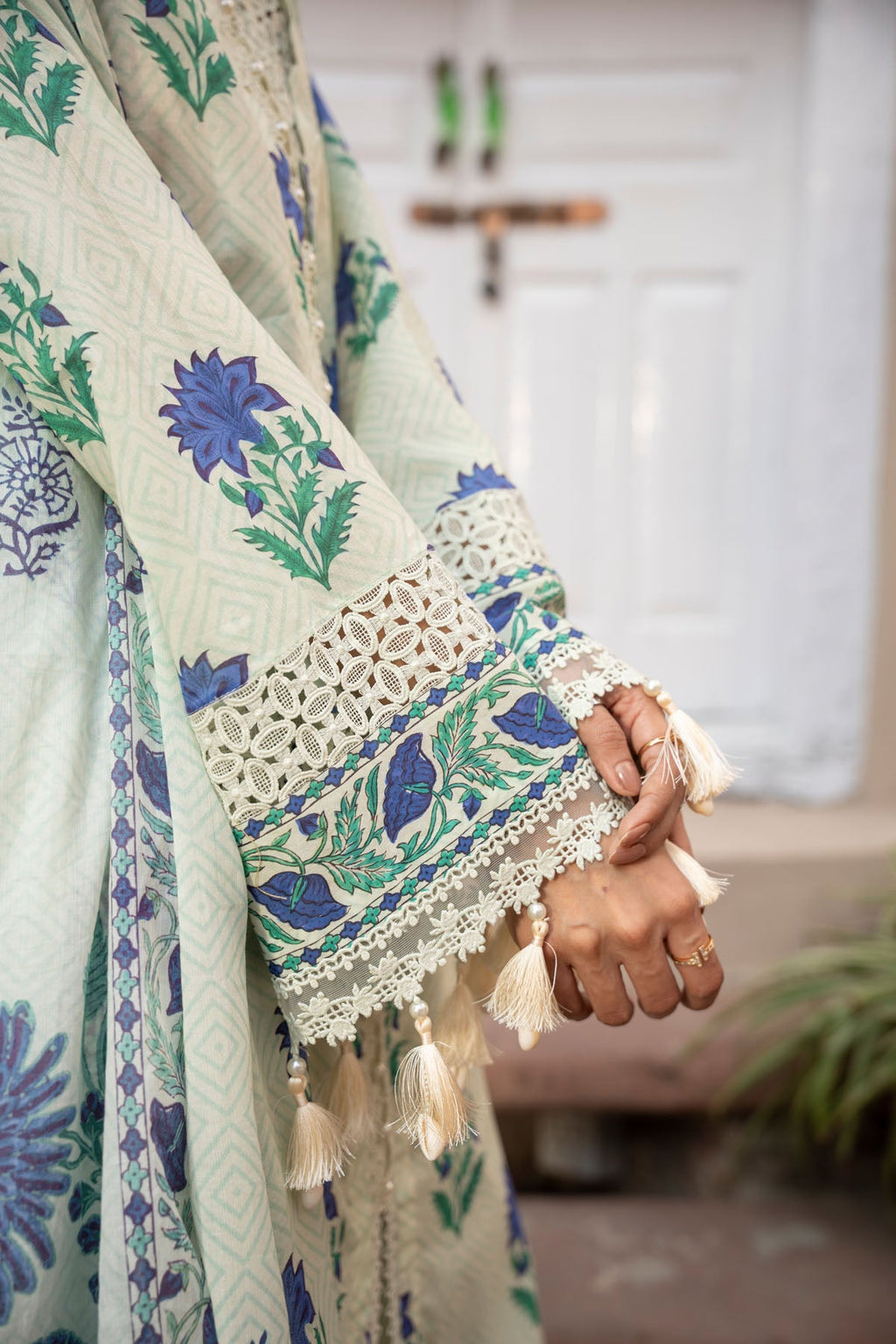 Printed Blue Lawn 3-Piece Unstitched Suit by The Fabric Store, photo 5