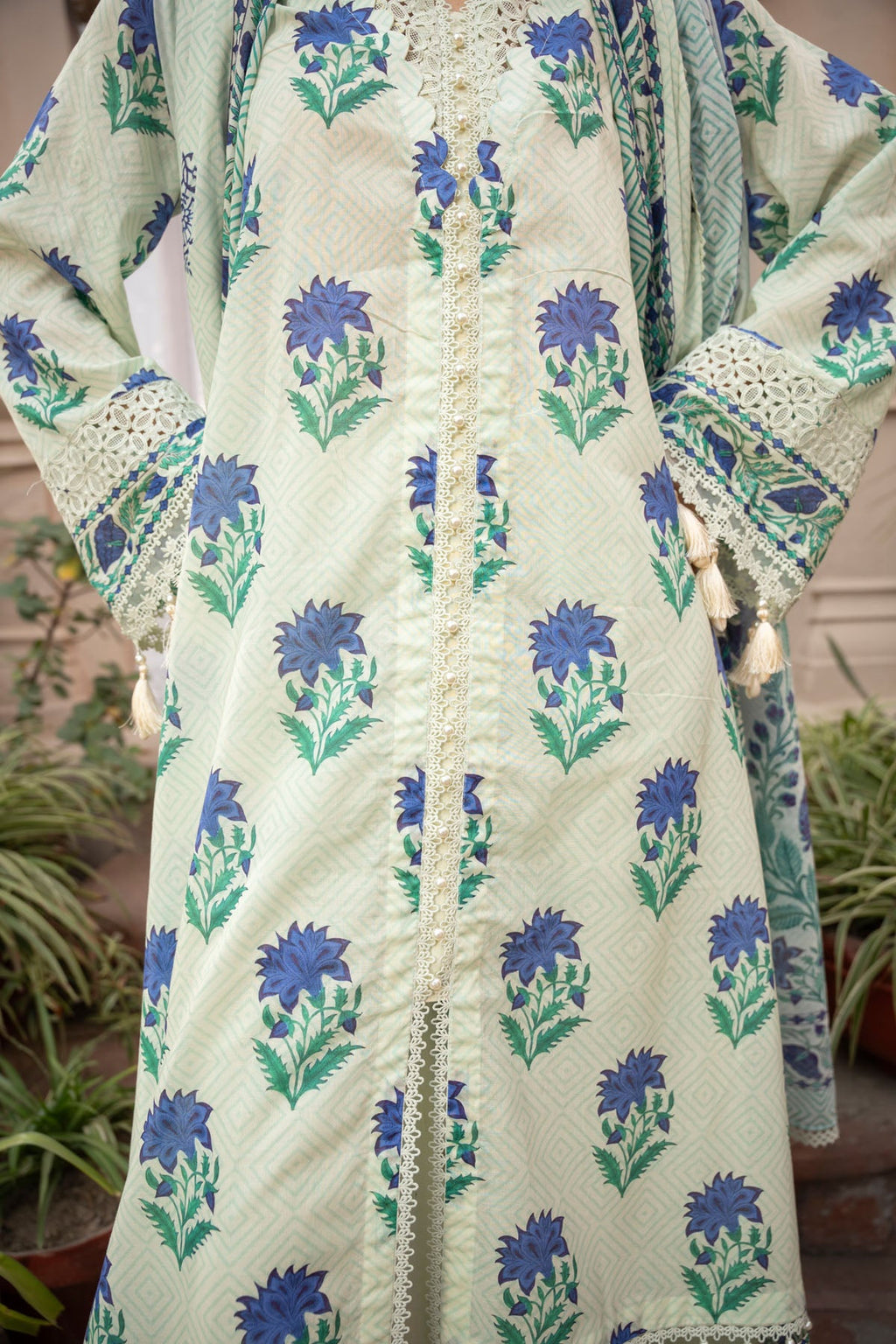 Printed Blue Lawn 3-Piece Unstitched Suit by The Fabric Store, photo 8