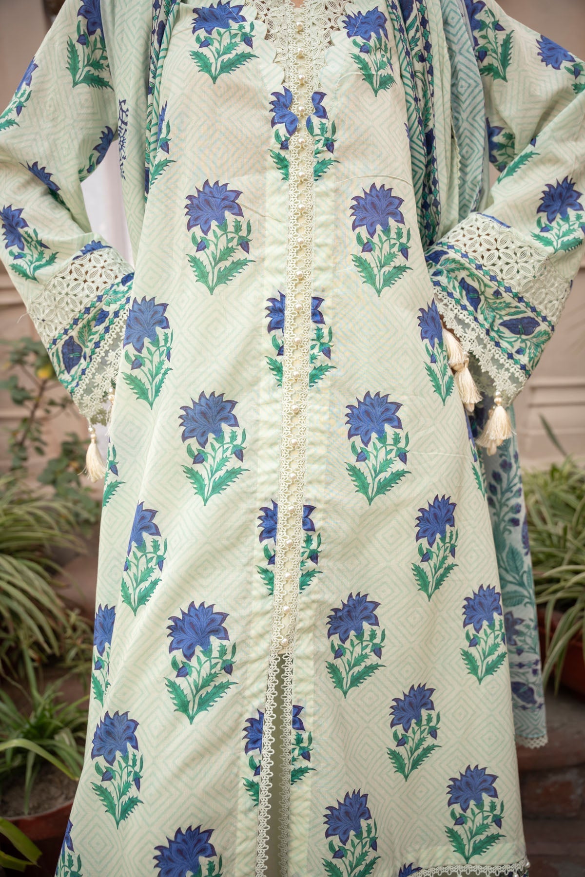 Printed Blue Lawn 3-Piece Unstitched Suit by The Fabric Store, photo 8