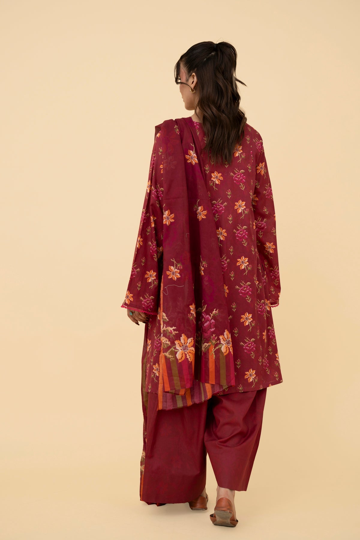Printed Pink Lawn 3-Piece Unstitched Suit by The Fabric Store, photo 3