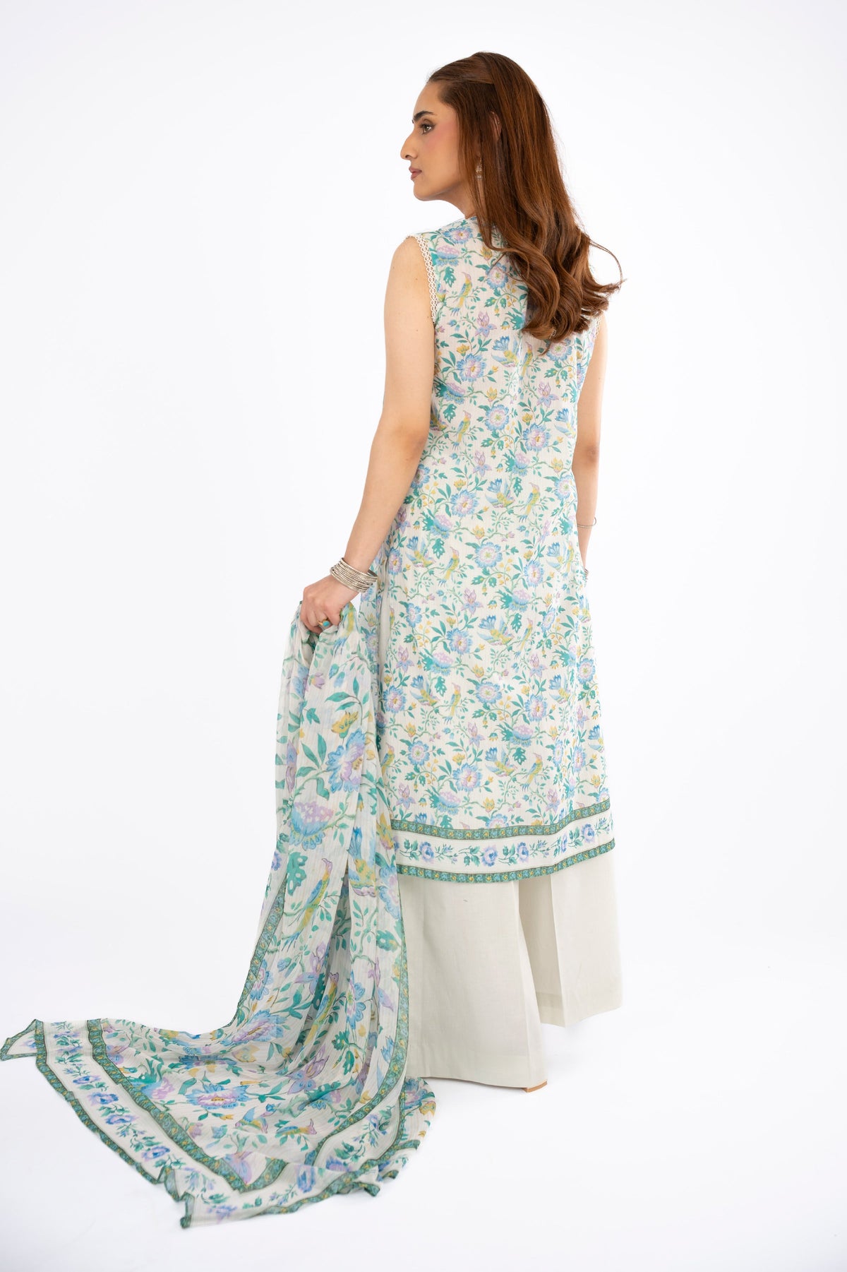 Printed White Lawn 3-Piece Unstitched Suit by The Fabric Store, photo 2