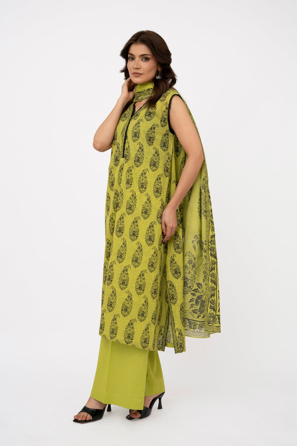 Printed Green Lawn 3-Piece Unstitched Suit by The Fabric Store, photo 3