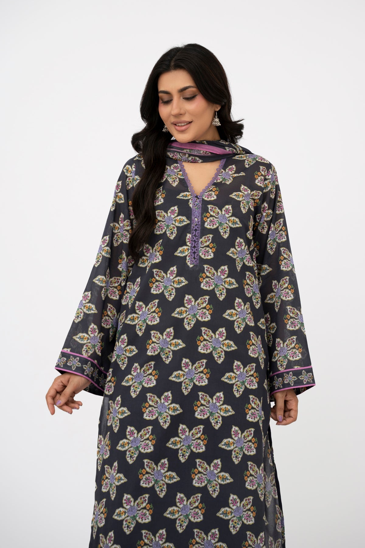 Printed D Purple Lawn 3-Piece Unstitched Suit by The Fabric Store, photo 2