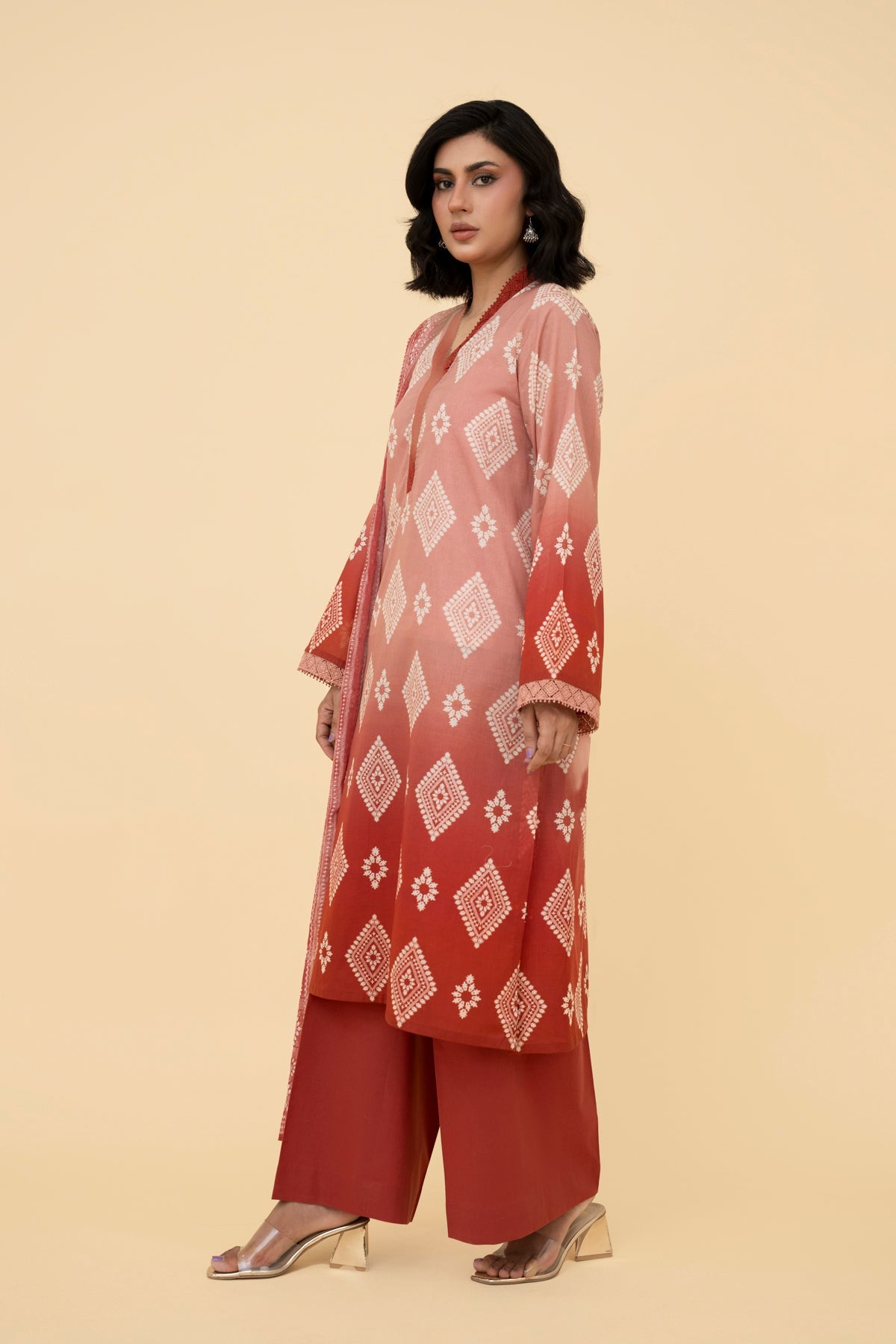 Printed Pink Lawn 3-Piece Unstitched Suit by The Fabric Store, photo 4