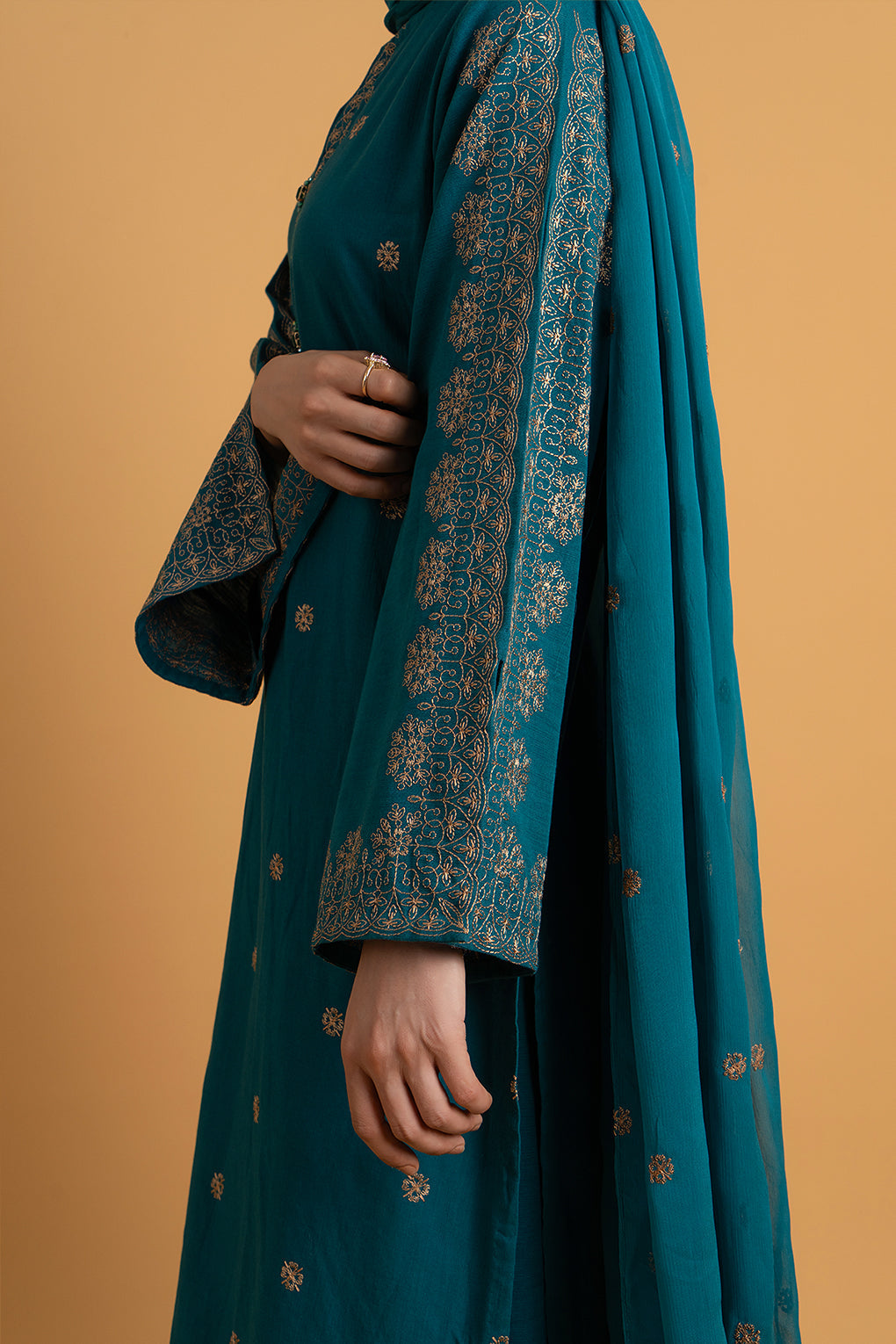 Embroidered Teal Slub Khaddar 3-Piece Pret Suit by The Fabric Store, photo 4