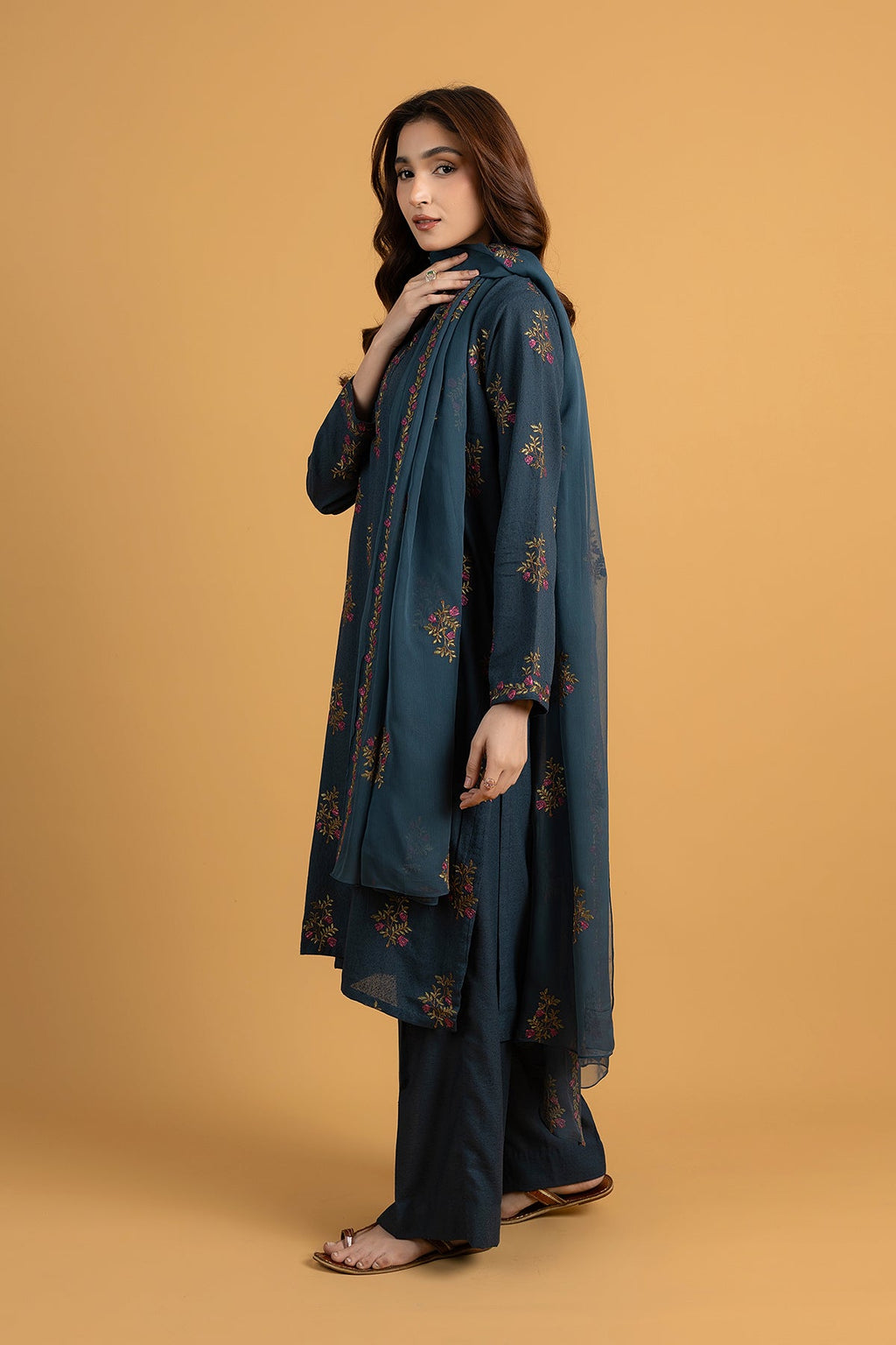Embroidered D Green Karandi Lawn 3-Piece Pret Suit by The Fabric Store, photo 2