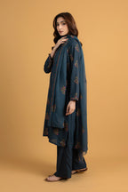 Embroidered D Green Karandi Lawn 3-Piece Pret Suit by The Fabric Store, photo 2