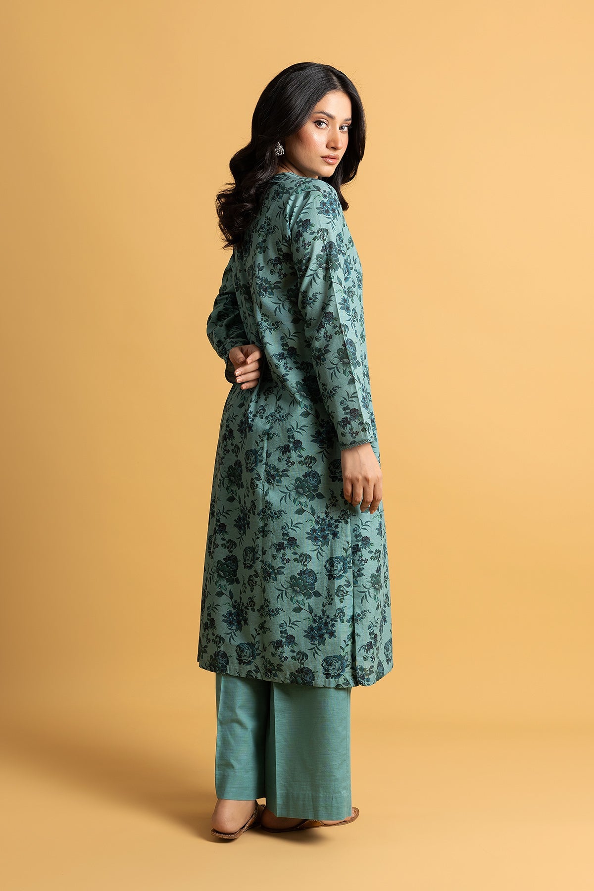 Printed D Blue Slub Khaddar 2-Piece Pret Suit by The Fabric Store, photo 2