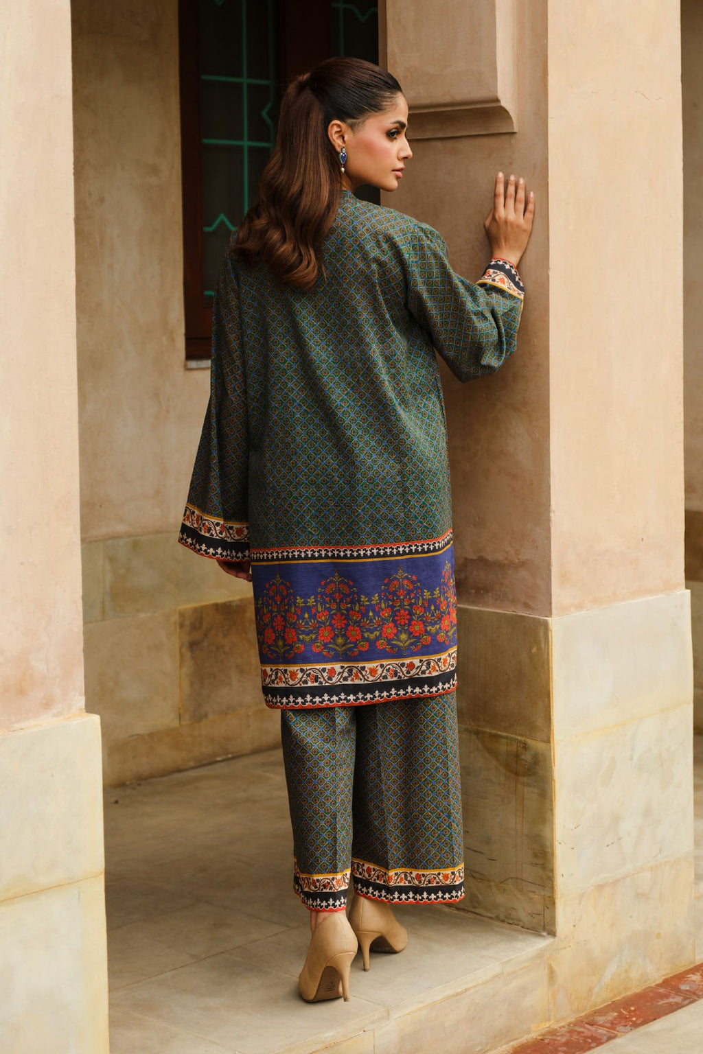 Printed Green Slub Khaddar 2-Piece Pret Suit by The Fabric Store, photo 4