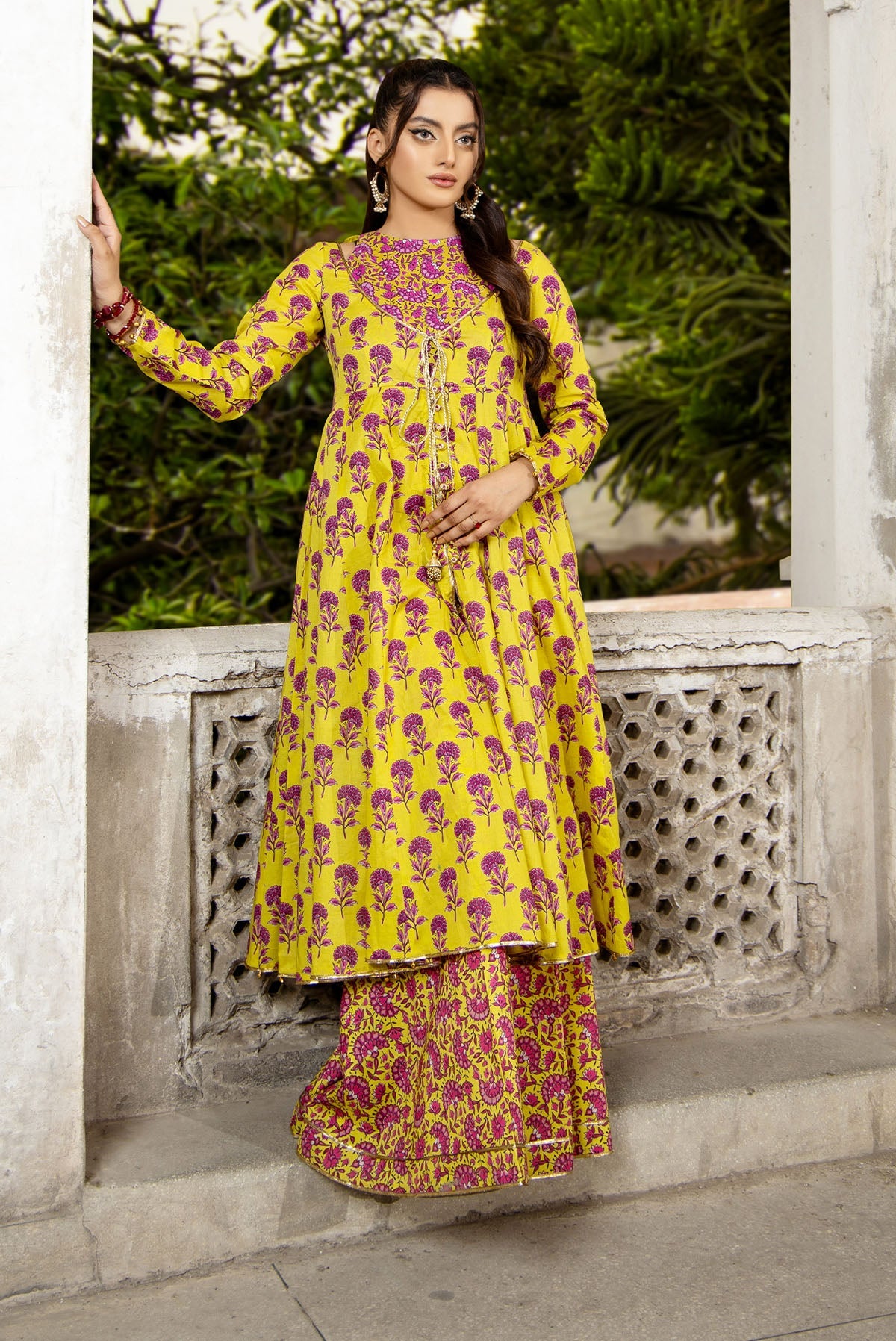 Printed Apl Green Lawn 2-Piece Unstitched Suit by The Fabric Store