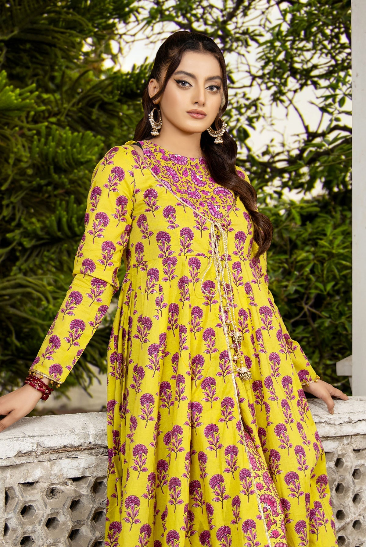 Printed Apl Green Lawn 2-Piece Unstitched Suit by The Fabric Store, photo 2