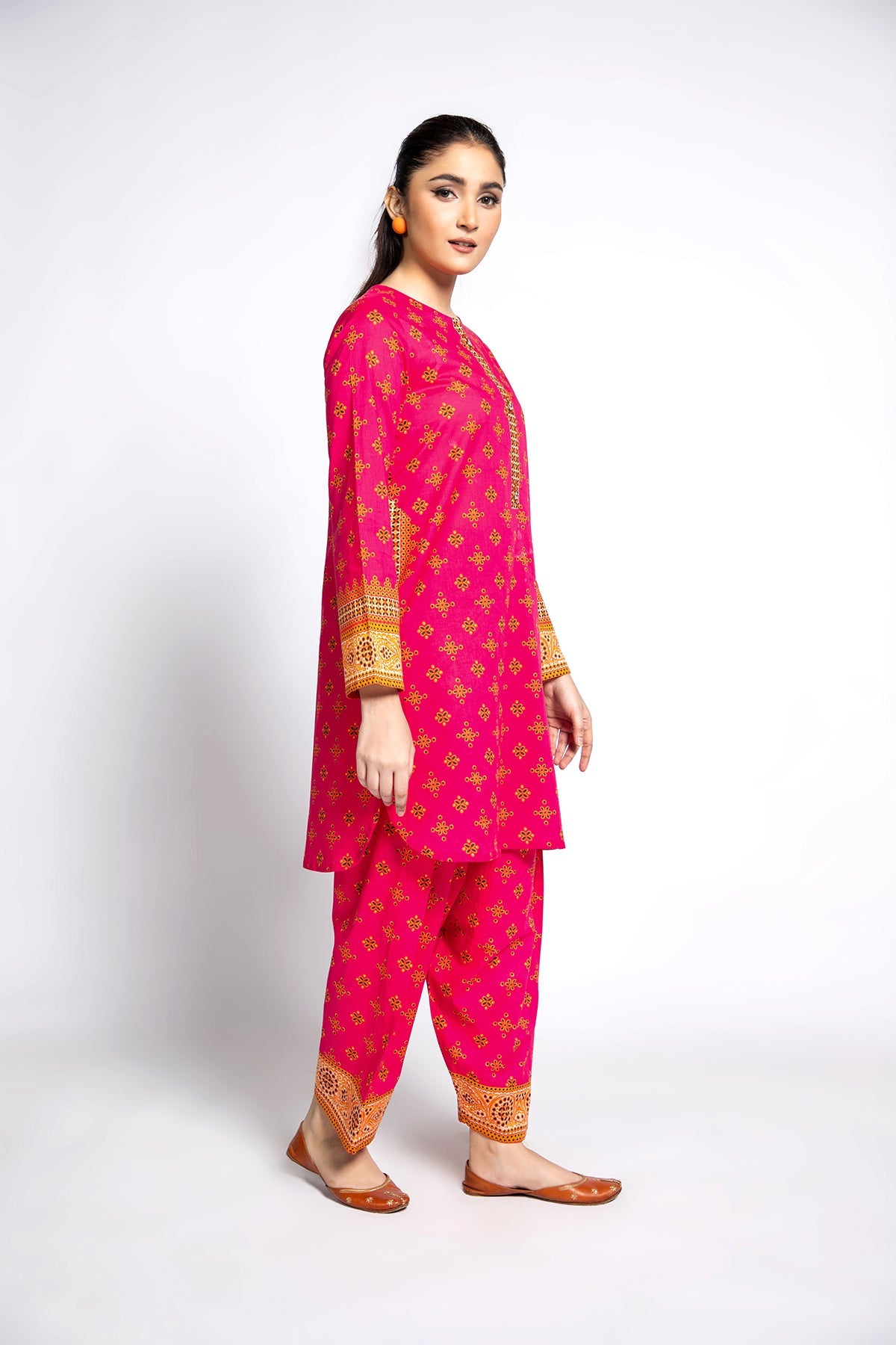 Printed Pink Lawn 2-Piece Unstitched Suit by The Fabric Store, photo 3